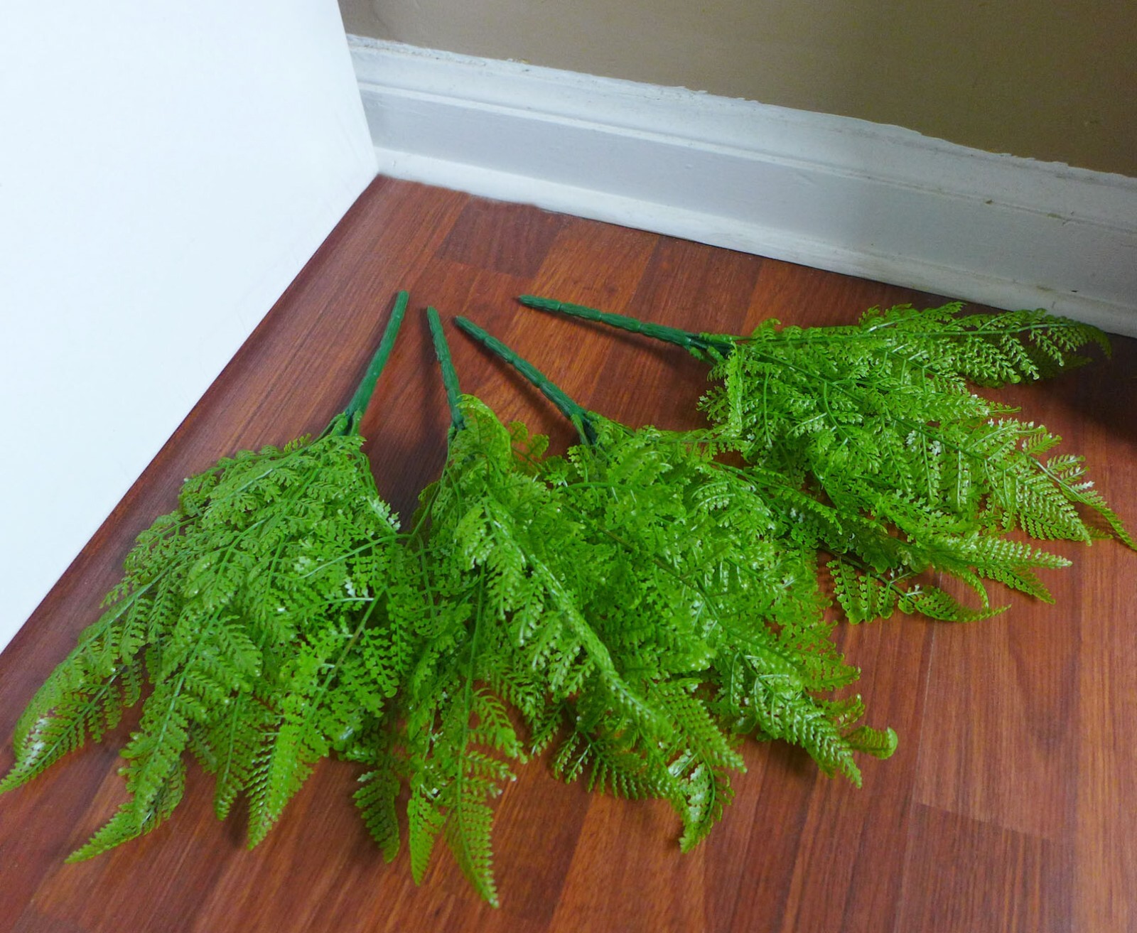 4 Pcs Artificial Plant Small Plastic Green Boston Fern Grasses