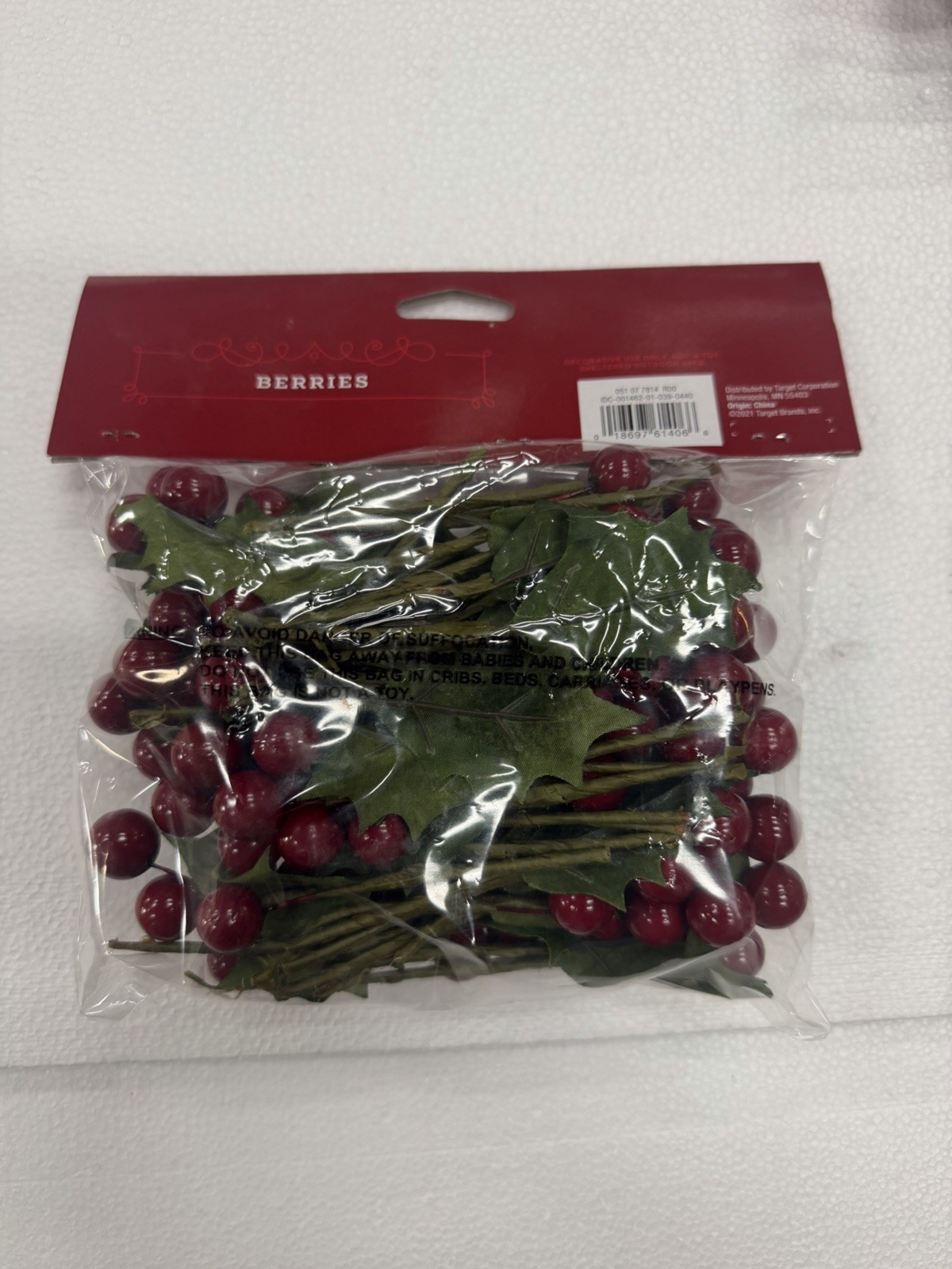WONDERSHOP Ornamental Decorative berries . 8 BAGS!