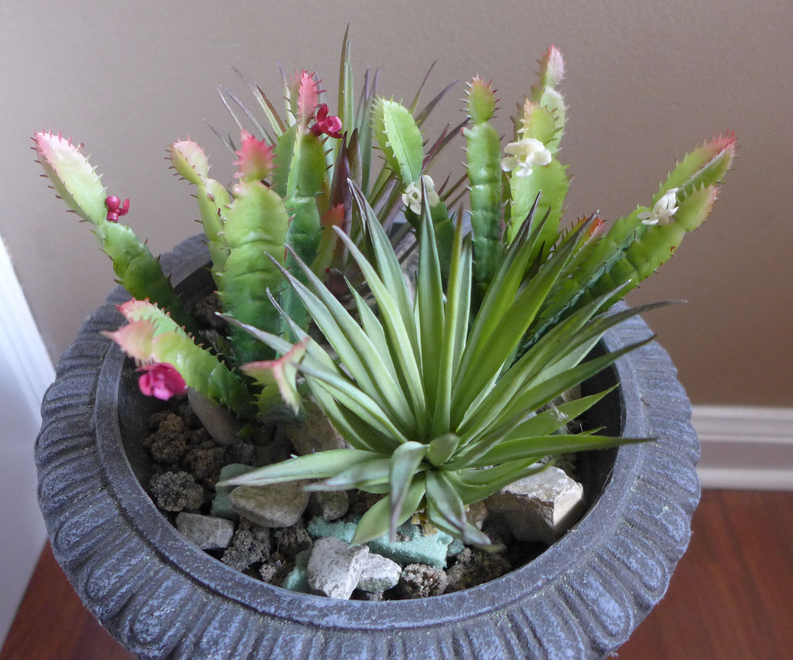 4 Artificial Mini Plants Agave Gladiolus Blooming Cactus Succulents Grass