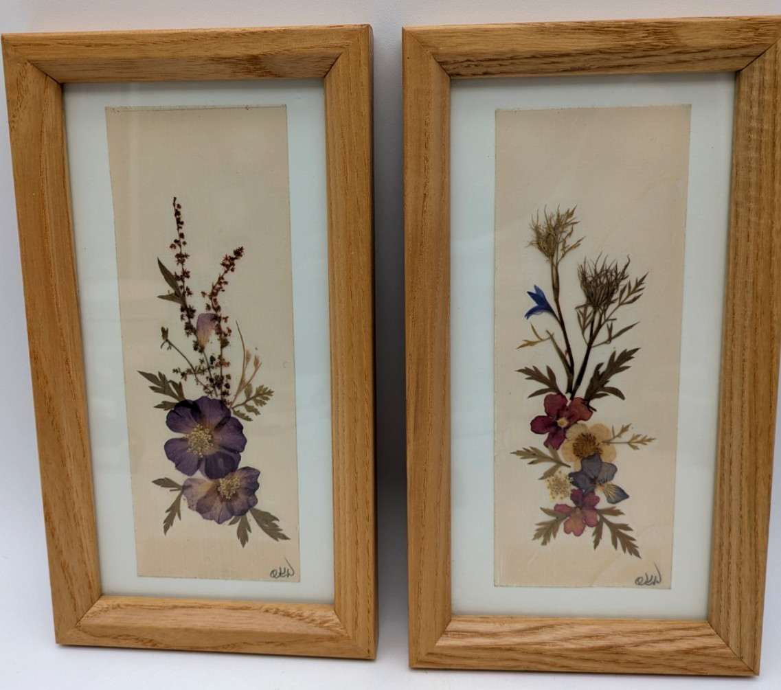 Handcrafted Pressed Flowers Pair in Oak Wood Frame Wall Hanging
