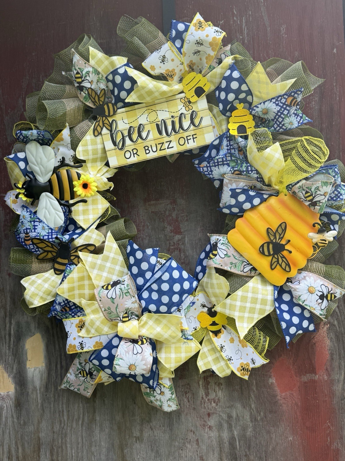 Bee Spring Summer Fall Wreath