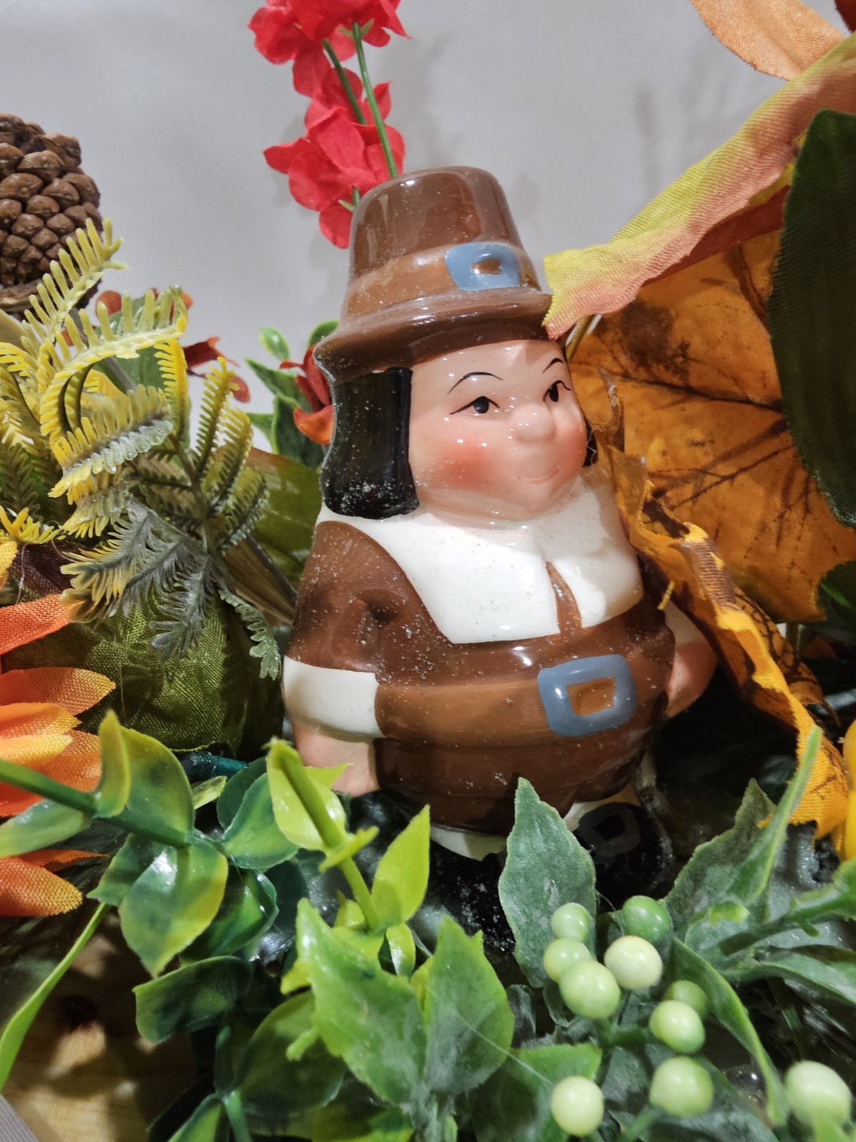 Artificial Flower Arrangement THANKSGIVING Pilgrams, Pumpkins 16″ wide 11″ tall