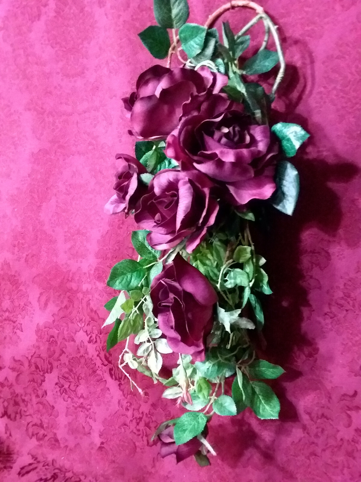 Home Interiors Silk Floral Romantic Burgundy Rose Vertical Swag/New/Free Ship