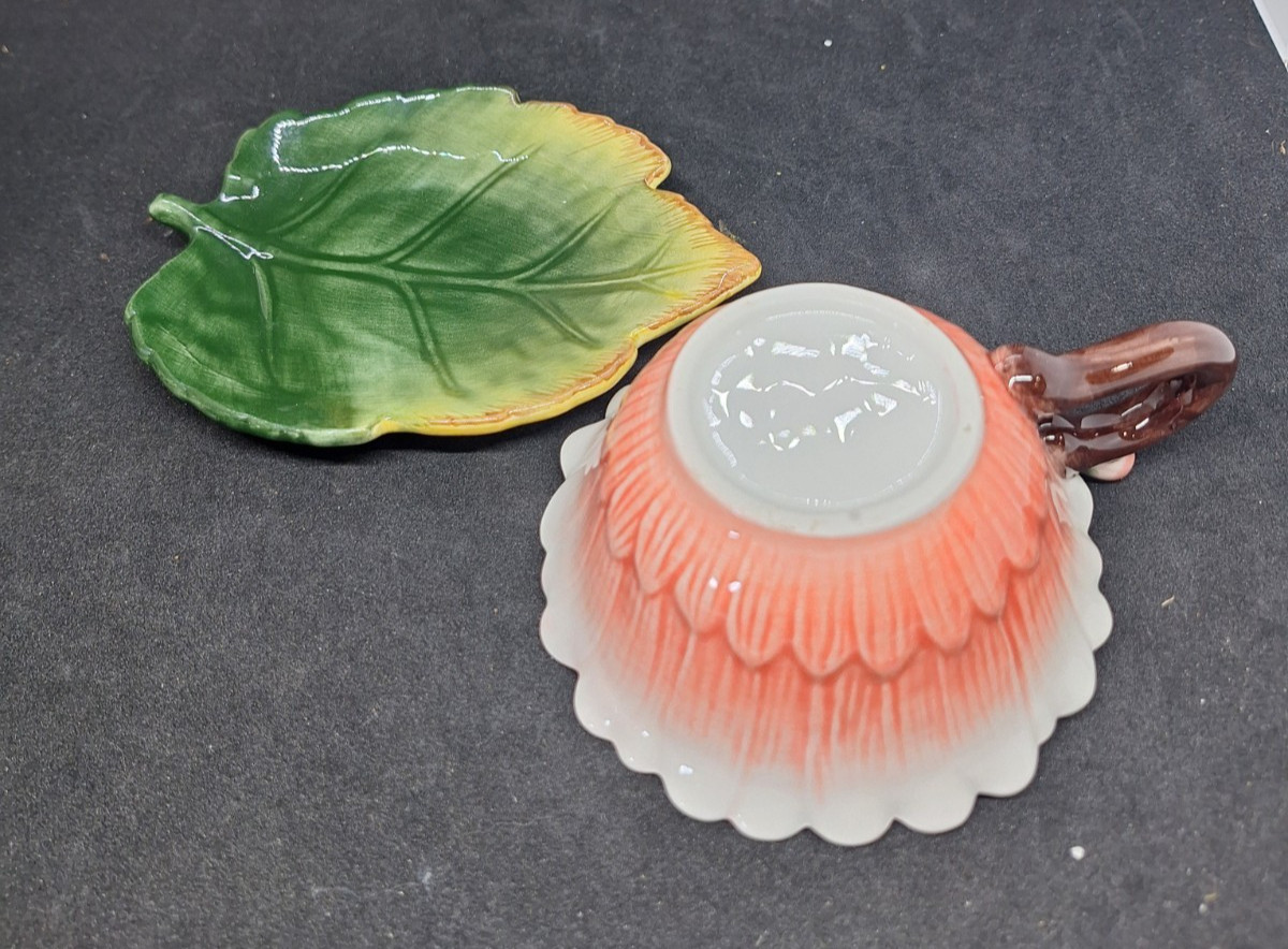 CornerRuby Garden Collection Pink Daisy Flower Teacup Leaf Saucer Set Ceramic