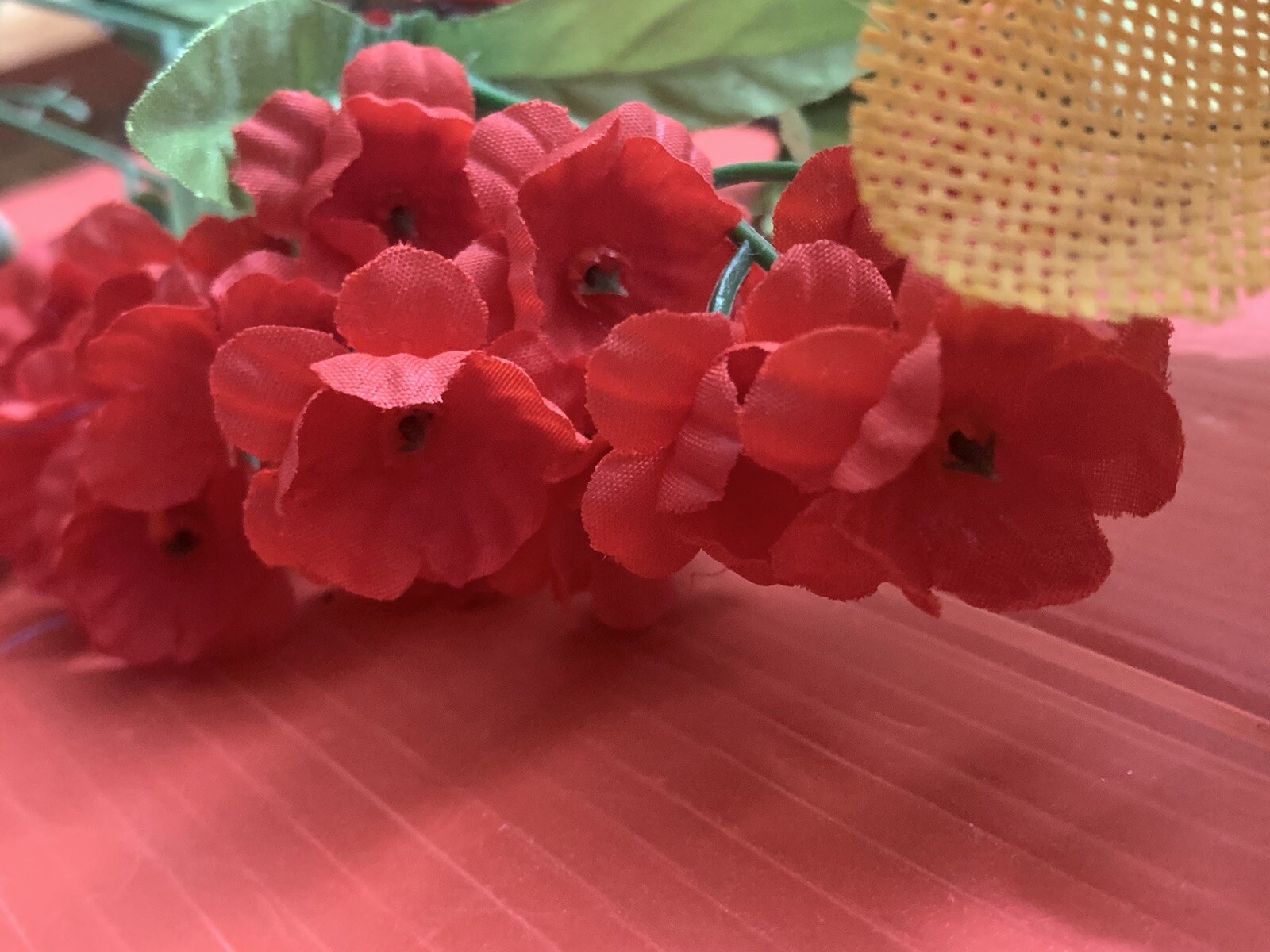 Artificial Flowers Silk Flowers Realistic Flowers (4) Pieces Set – Pre-Owned
