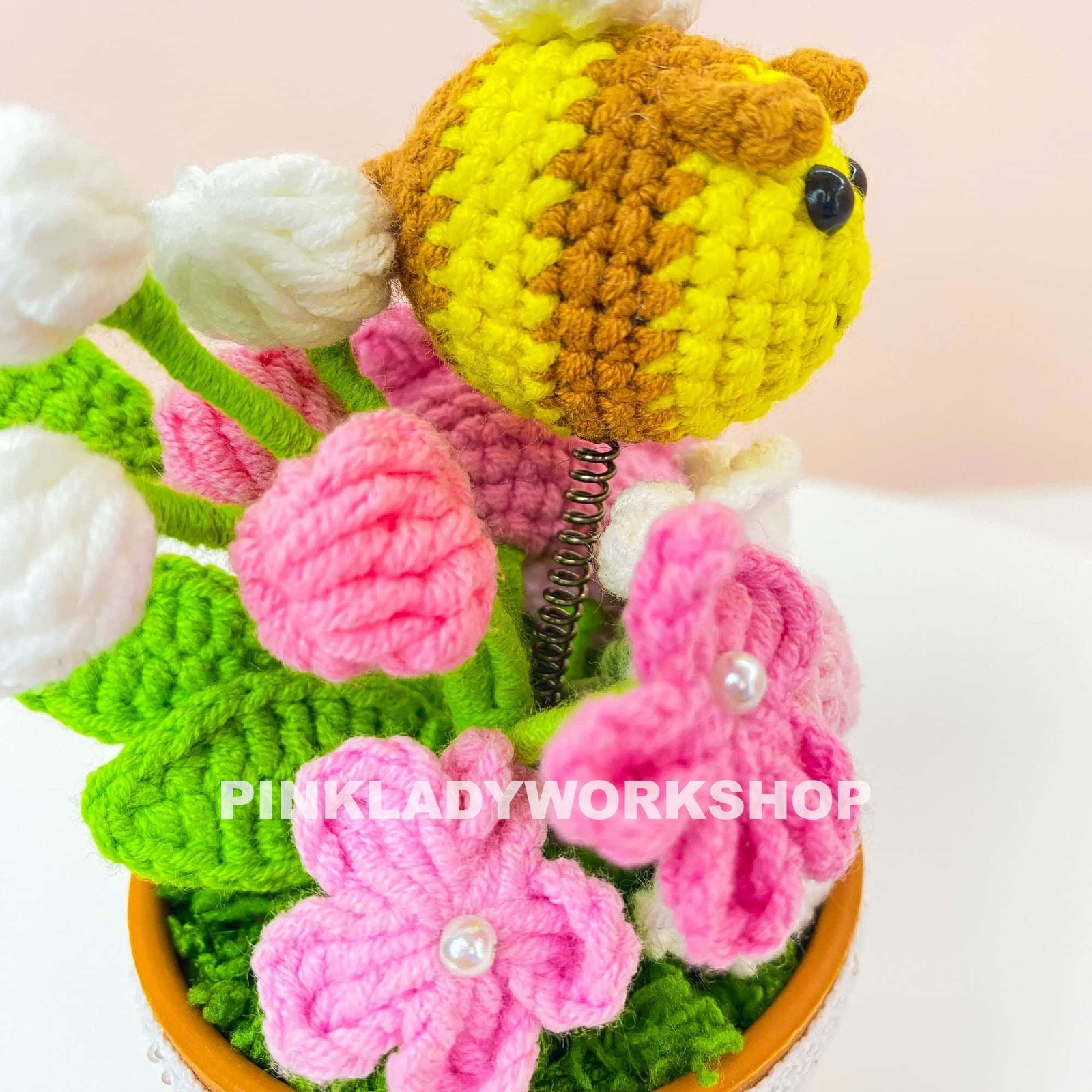 Handmade Crochet Bee Flower Pot: Pink Flowers, Spring Decor