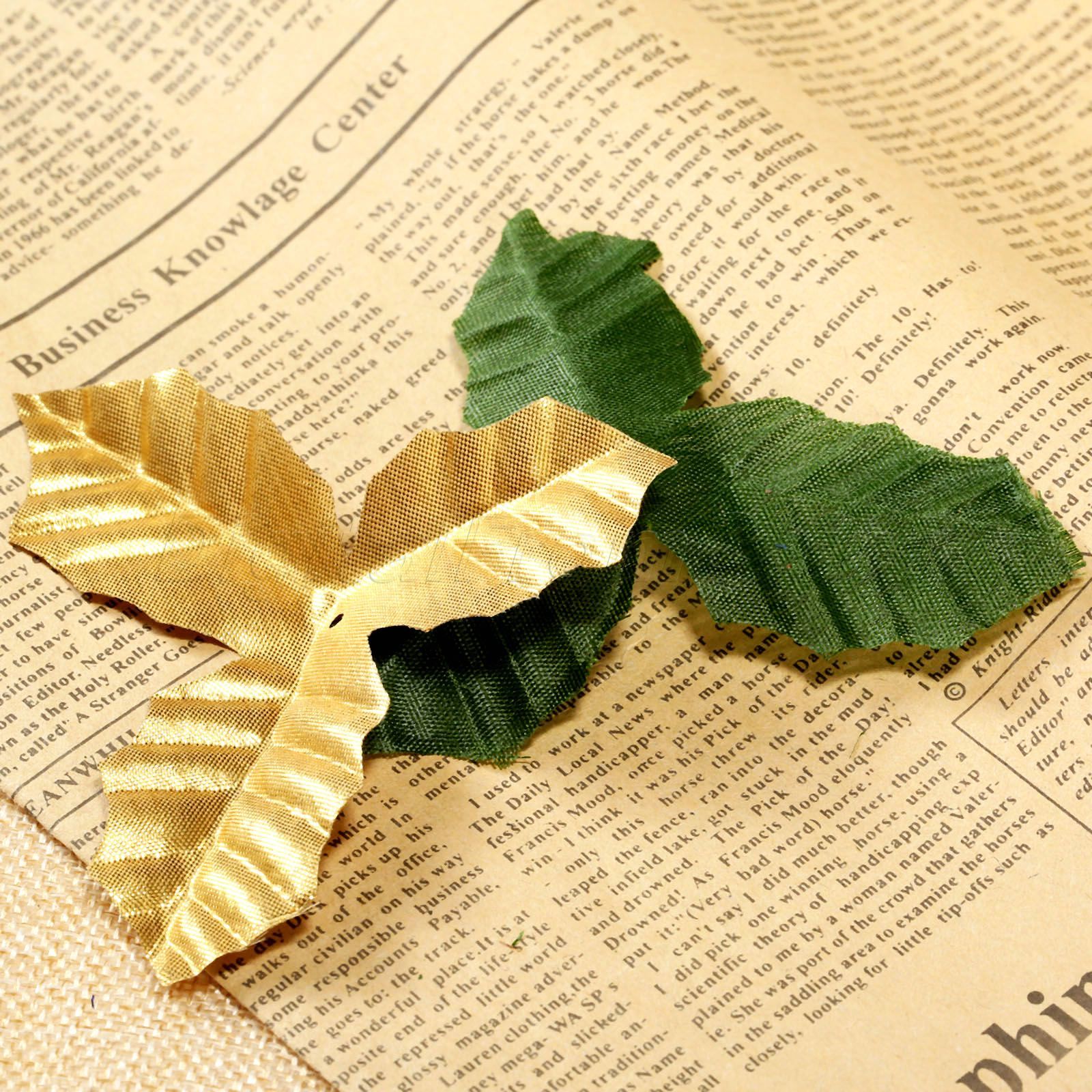50pcs Silk Artifical Flower Leaves Bouquet Garland Wreath Cap Garden DIY Craft