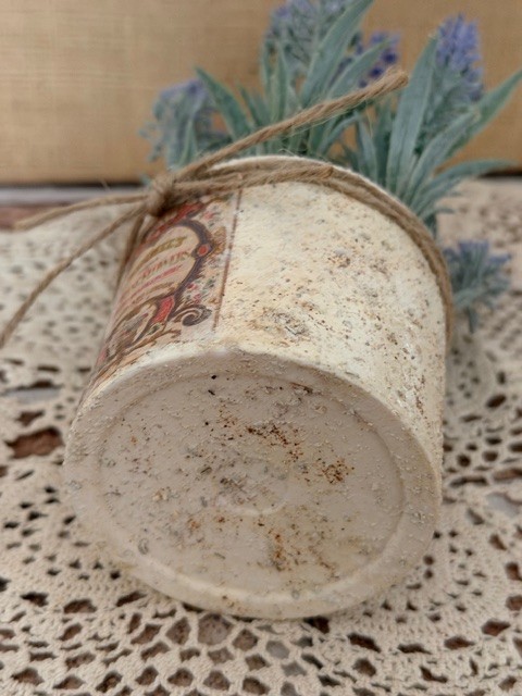 SMALL 8 1/2″ ARTIFICIAL PURPLE LAVENDER FLOWERS IN TEXTURED LITTLE POT W/ LABELS
