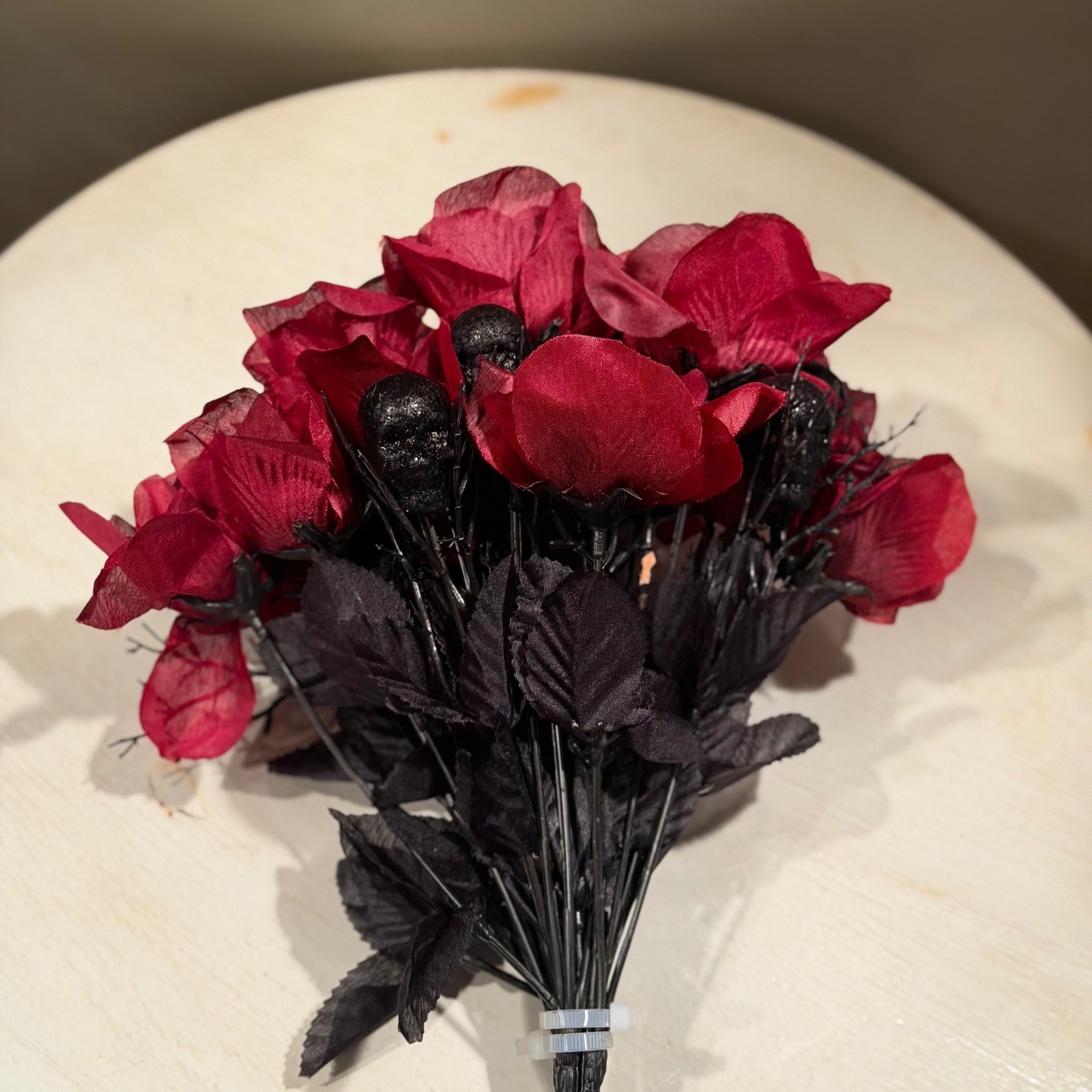 Gothic Romance Skull Rose Bouquet Dark Floral Arrangement Halloween Decor