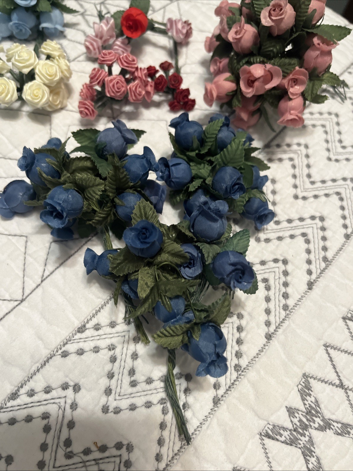 vtg. Assorted Bouquet, Single Satin Roses for Crafting Decoration