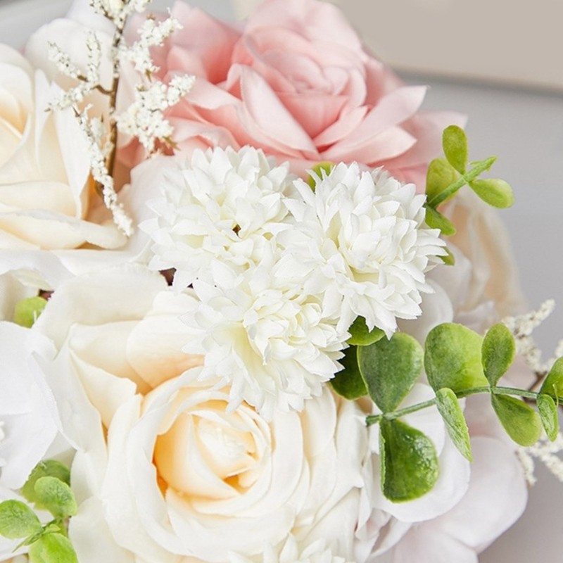 Modern Handheld Wedding Flower Bouquet Beautiful Party Flower Arrangement Bunch