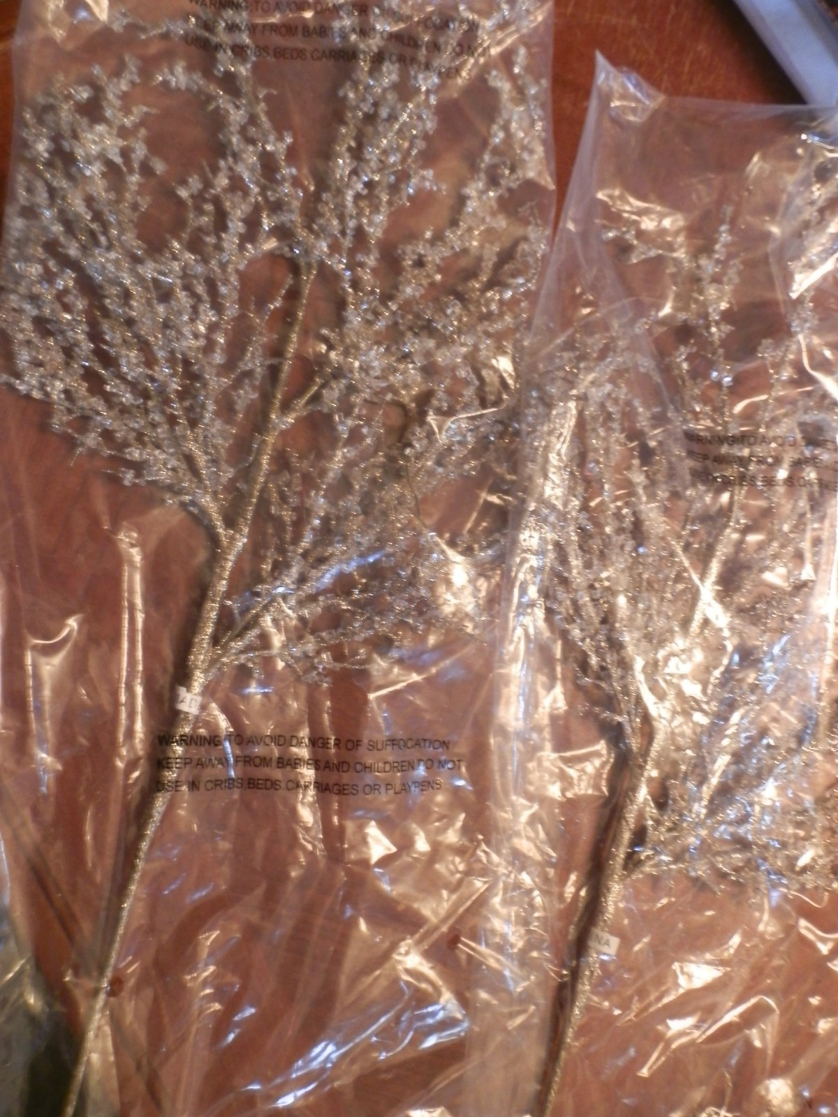6 Leaf Cluster Floral Stems Decor Silver Glitter Christmas Basket Decor, New 22″