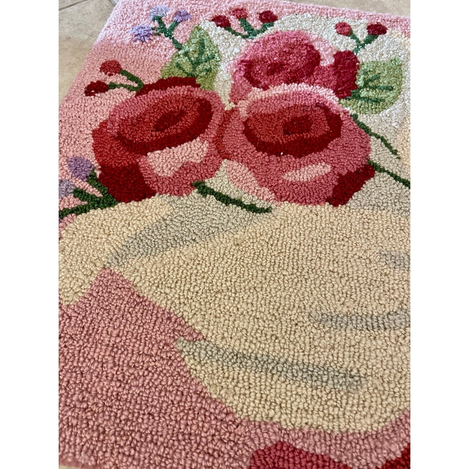 Pink Red Romantic Floral Bow Bouquet Hooked Accent XOXO Throw Rug New