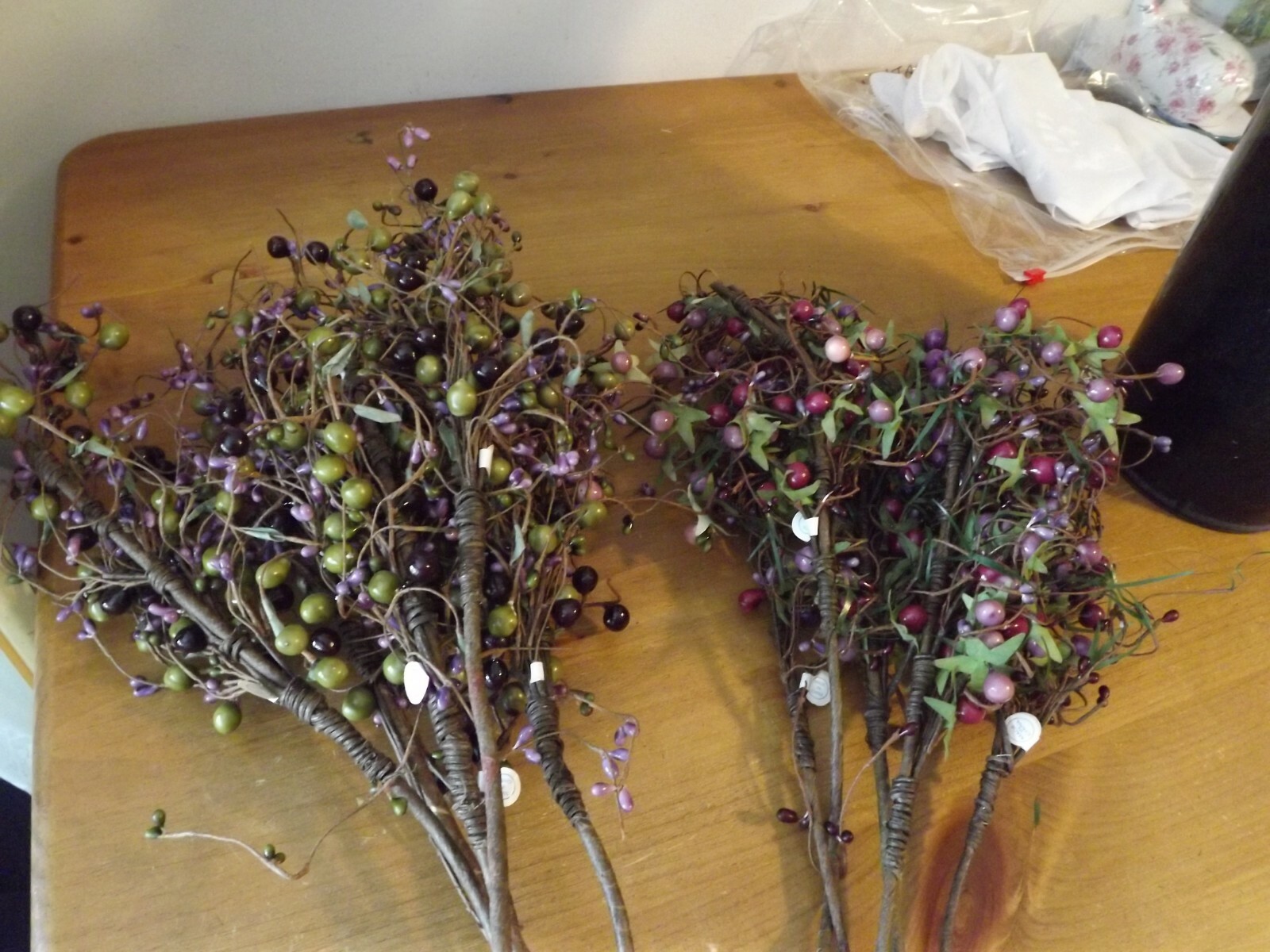 multicolor FAUX BERRY STEMS 20″ -25″ PICKS pip berries U CHOOSE COLOR