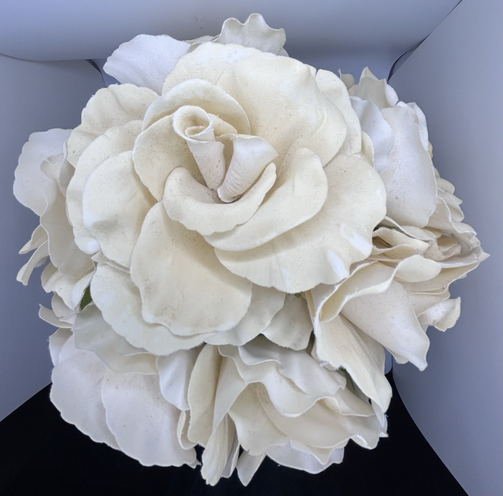 Rose Stems Floral Silk Roses In Glass Cube Rope Wrap Bottom
