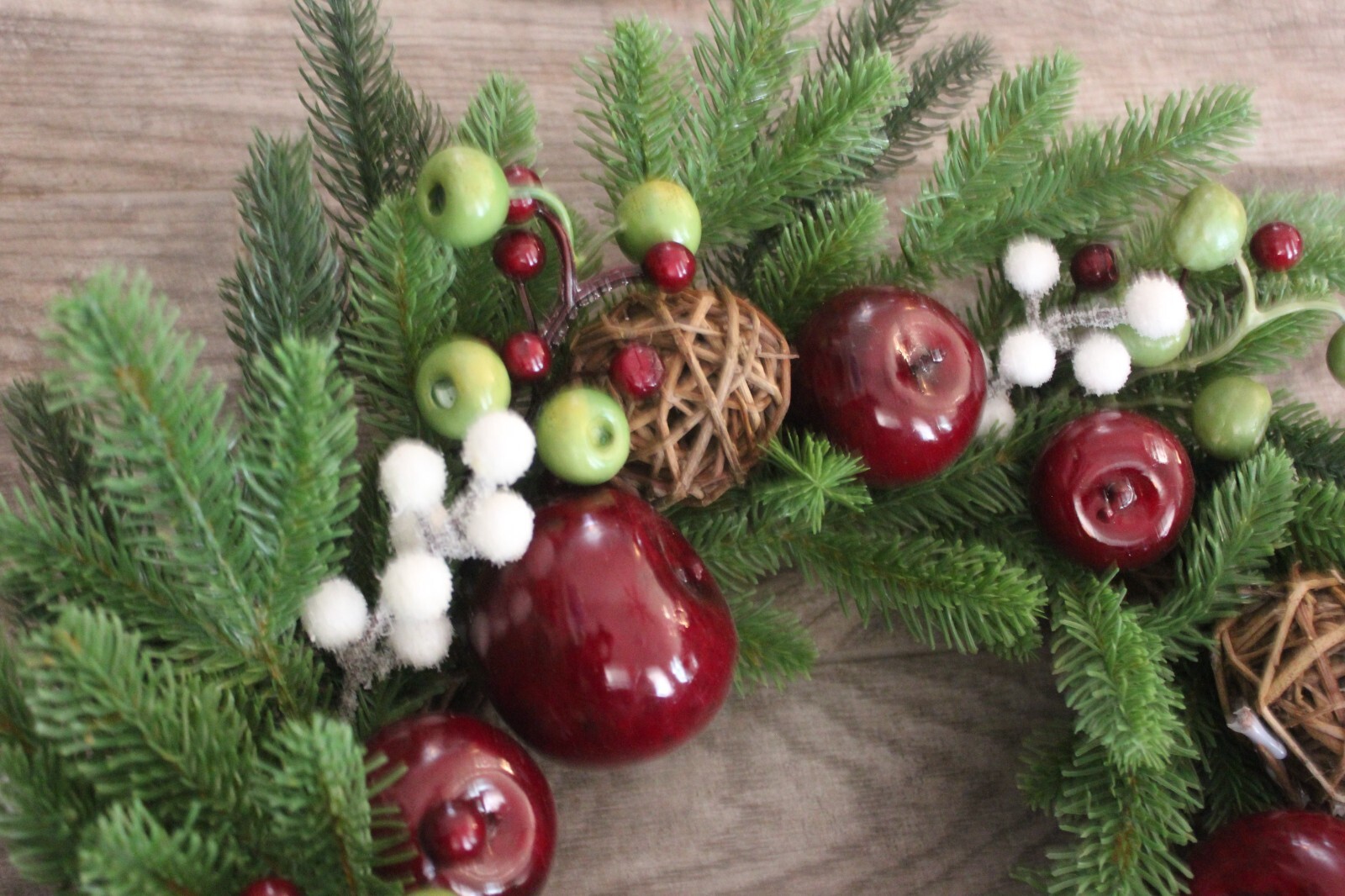18″ Evergreen Pine Apple Rattan Ball Crabapple Berry Snowball Grapevine Wreath