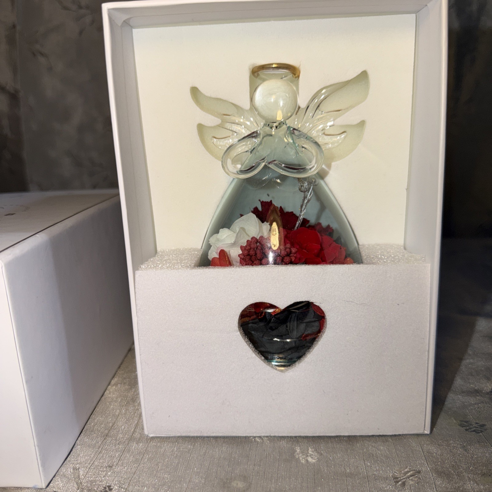 ANLUNOB The Only ETERNAL ROSE beautiful Rose Flower in glass angel- See Pics
