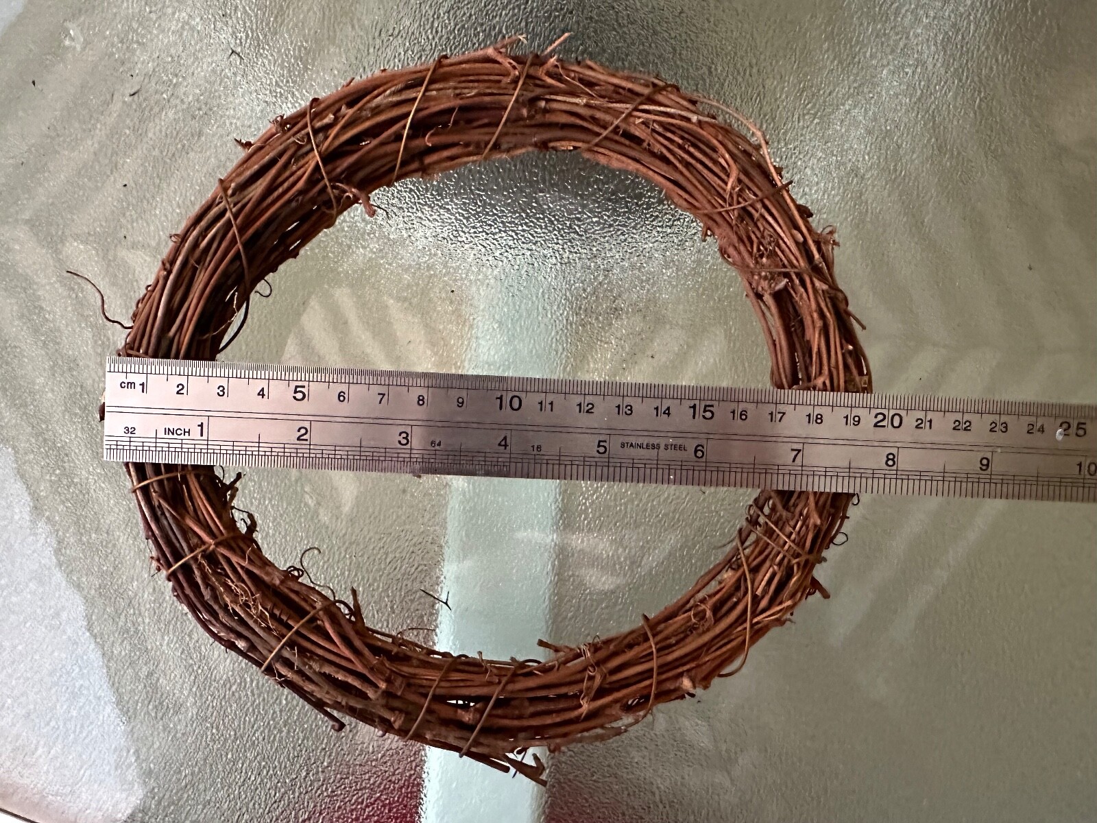 7.5″ Natural Vine Branch Wreath