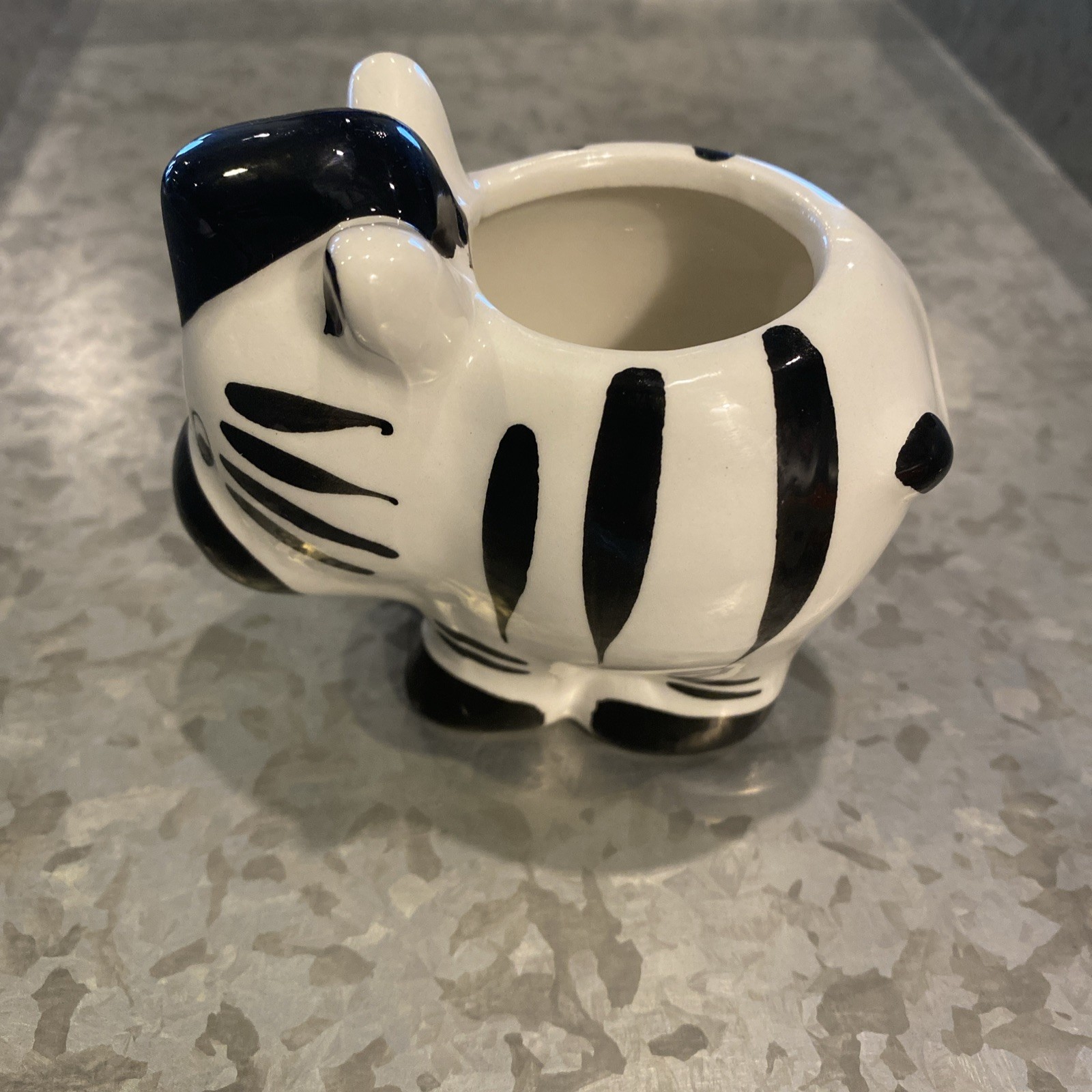 Zebra Cute Baby Animal Ceramic Succulent Flower Air plant Holder Pot- New