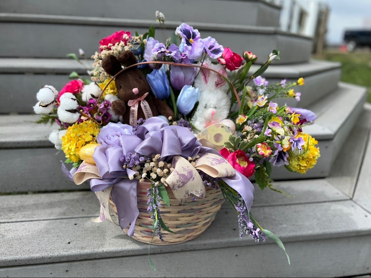 Stuffed Chocolate And White Bunny Gift Easter Basket Silk Pansies Cotton Stems