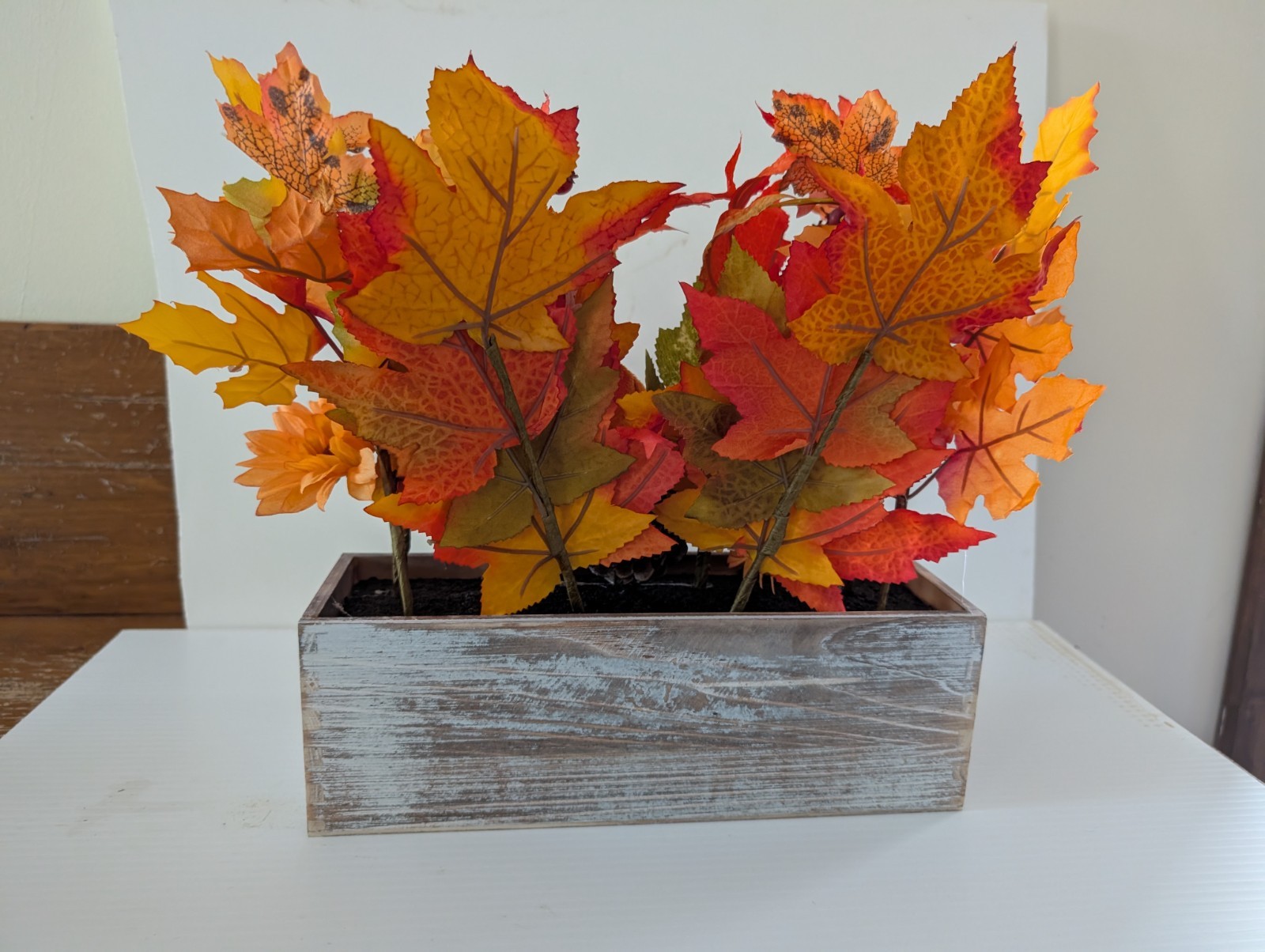 Winlyn Farmhouse Fall Floral Arrangement 11.6″w x 13″h x 4″d
