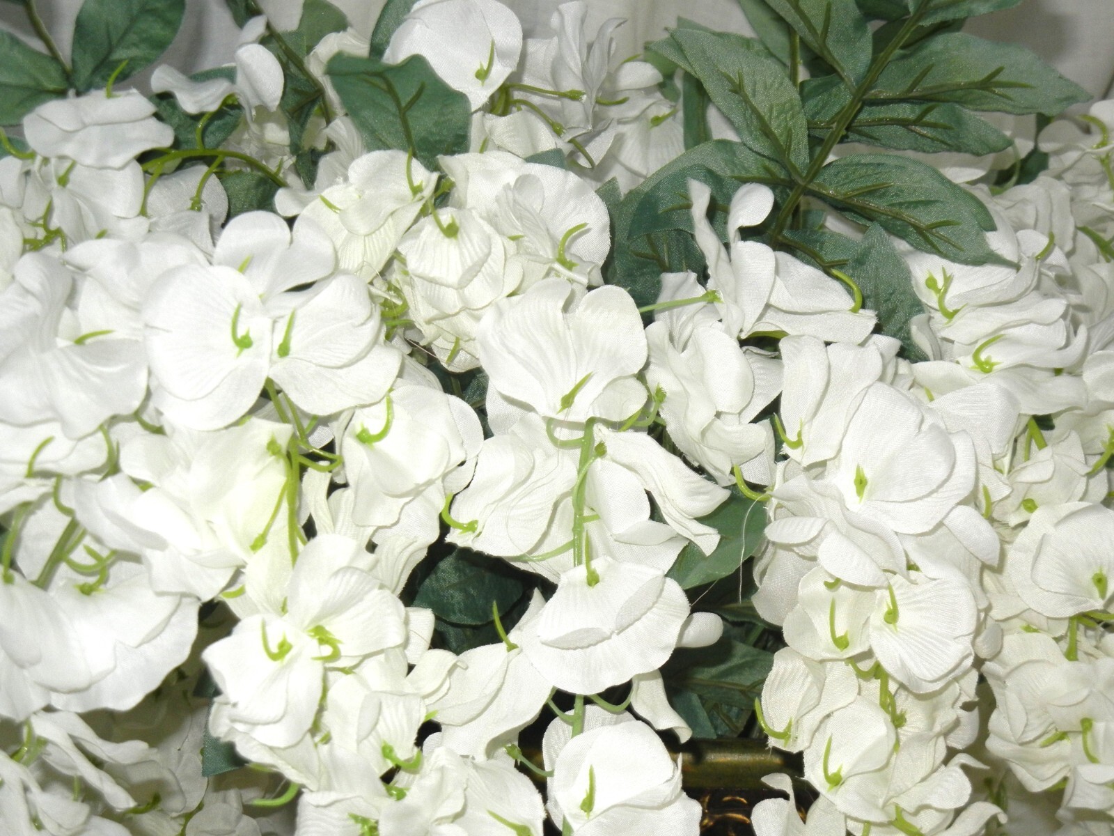Ashland Artificial WHITE WISTERIA Flowers FOUR BUNCHES w/9 Branches Each NWT