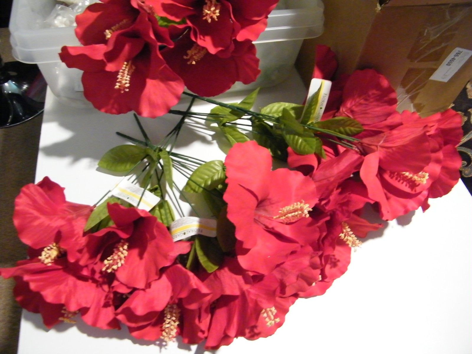 NEW-2 BUNCHES approx 15 stems FUCHSIA HUE ARTIFICIAL HIBISCUS FLOWERS