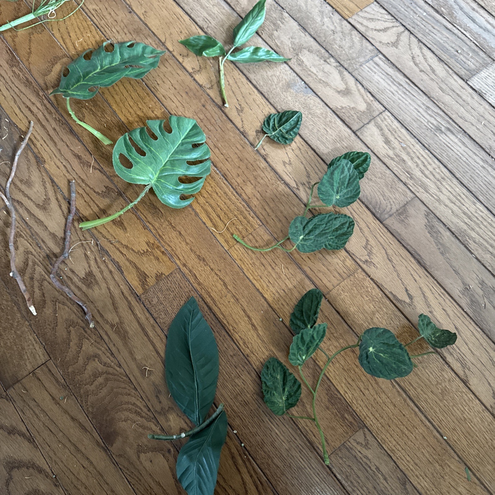 VTG artificial frosted berry floral picks Onion Grass Peperomia foliage berry