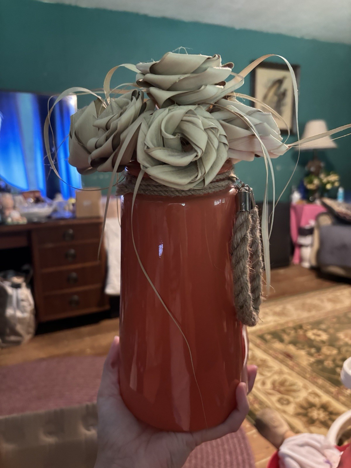 Artificial Rose Flower Arrangement & Centerpiece, Beige Flowers in Brown Vase