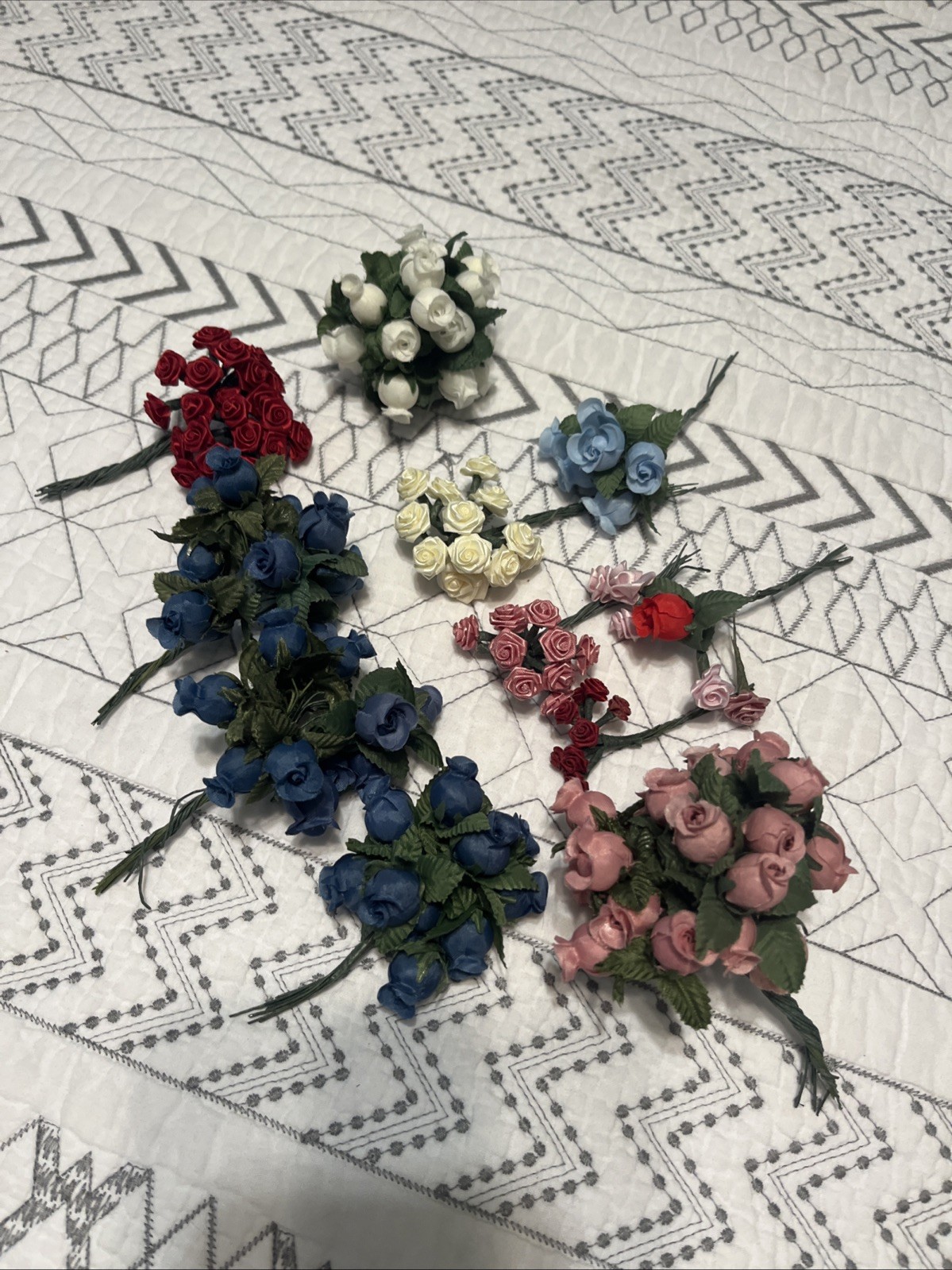 vtg. Assorted Bouquet, Single Satin Roses for Crafting Decoration
