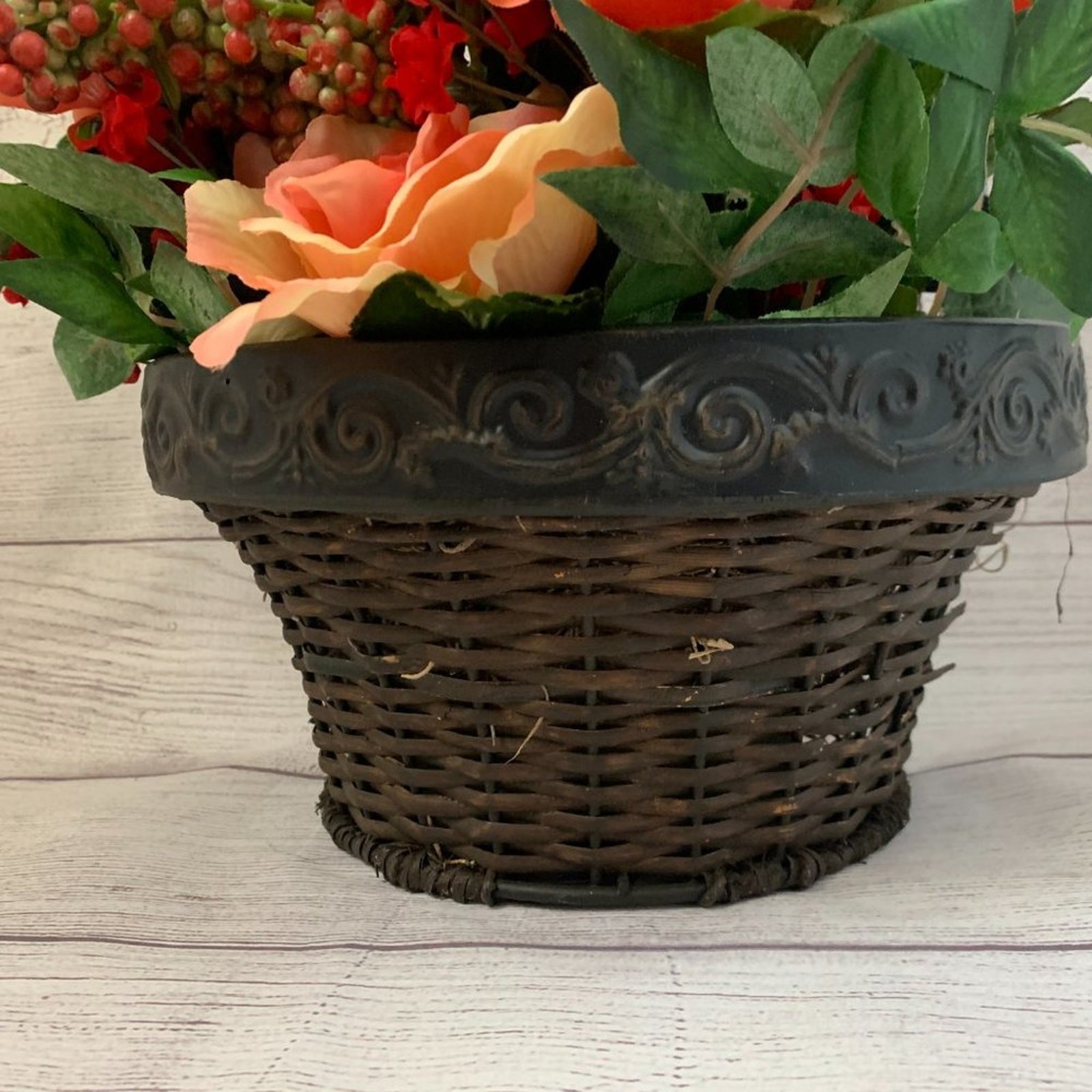 Faux Floral Arrangement Basket Wall Hanging Planter Rose Flower and Berries 15″H