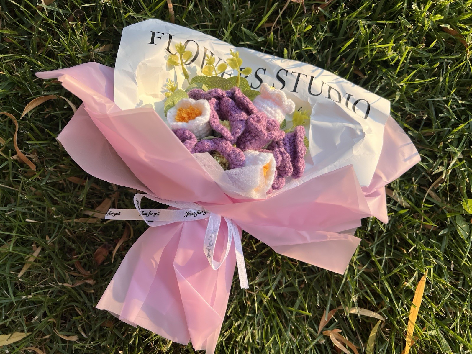 Handmade Crochet Purple Flower Bouquet with White Blooms – Elegant Gift