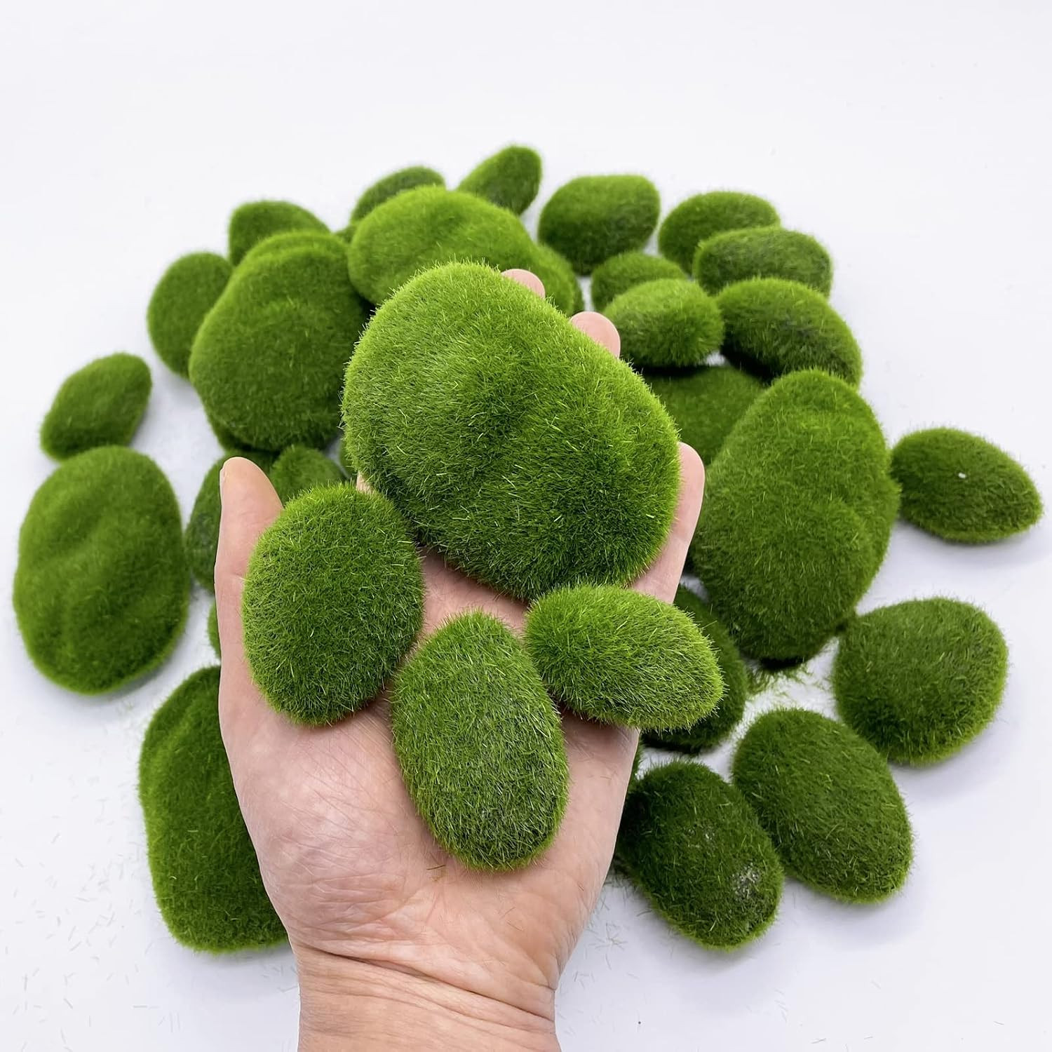 40PCS Artificial Moss Rocks Decorative Moss Balls Green Moss Covered Stones