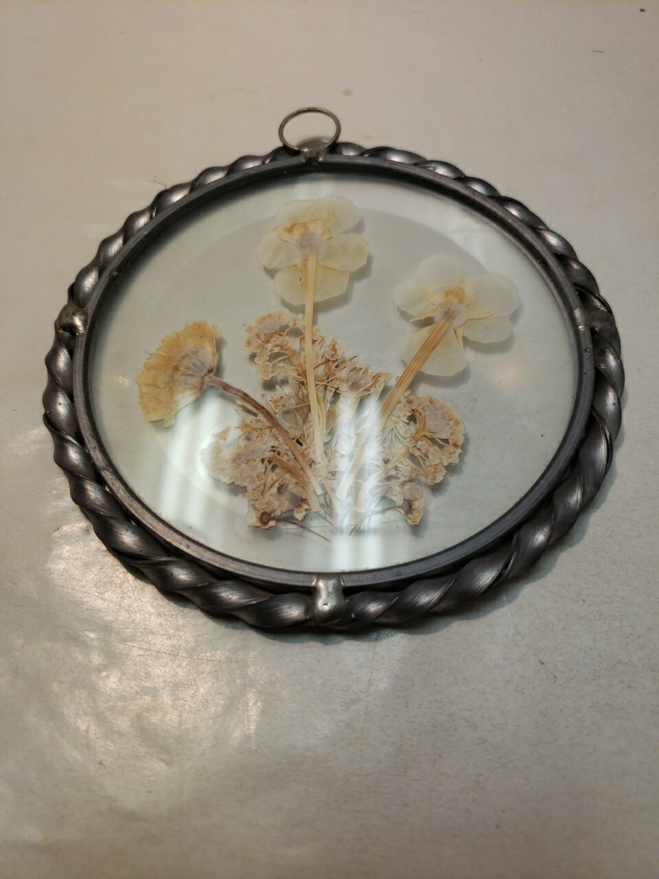 Round Silver Hanging Frame w Dried Flowers 4.5″ Diameter Lasting Impressions USA