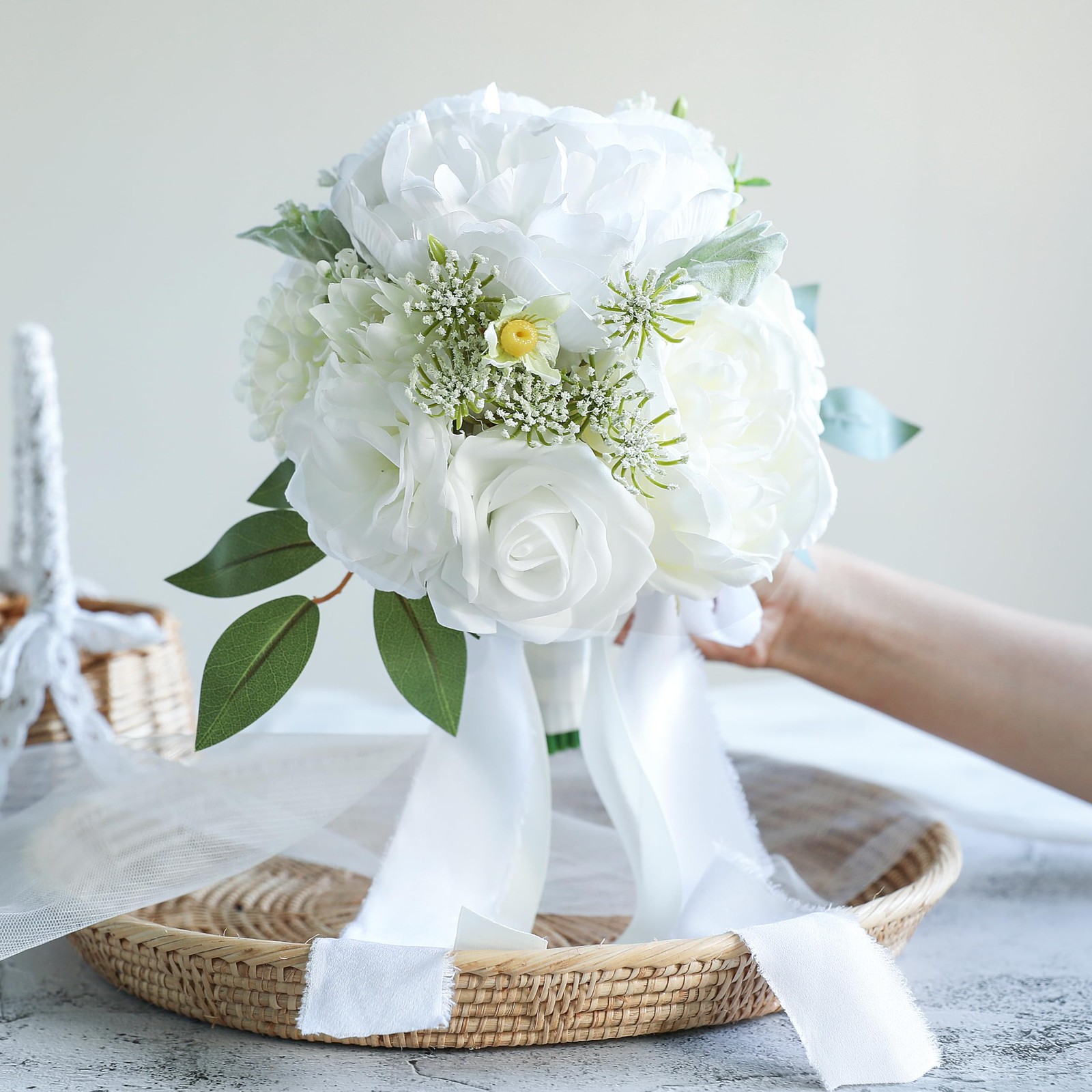 White Ivory Artificial Rose Flower Bride Bridesmaid Wedding Bouquet Ceremony