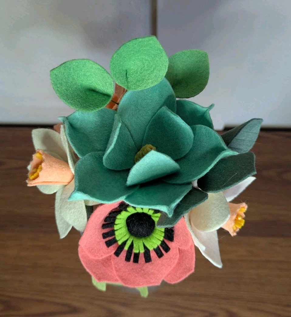 Beautiful Hand Cut Wool Blend Felt Flower Bouquet Gift Wrapped/Great Gift Idea!