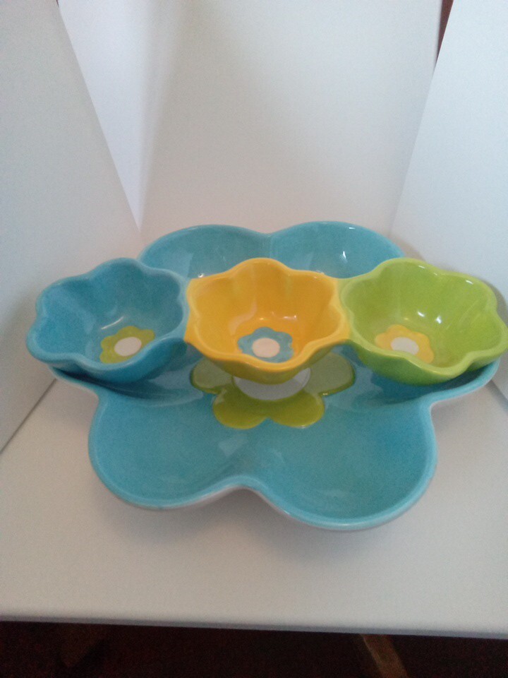 Flower Chip Tray Condiments 3 Bowls Yellow, Green, Blue, White BIG Serving Bowl