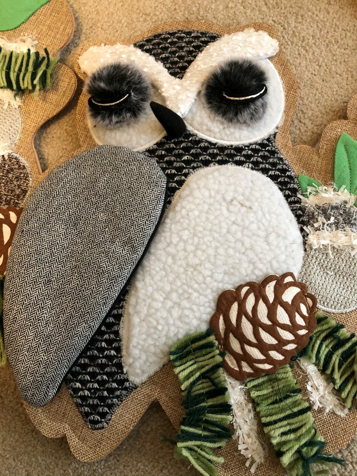 Burlap Owl Wreath/Wall hanging with Pinecones Fabric and Yarn It’s a HOOT!