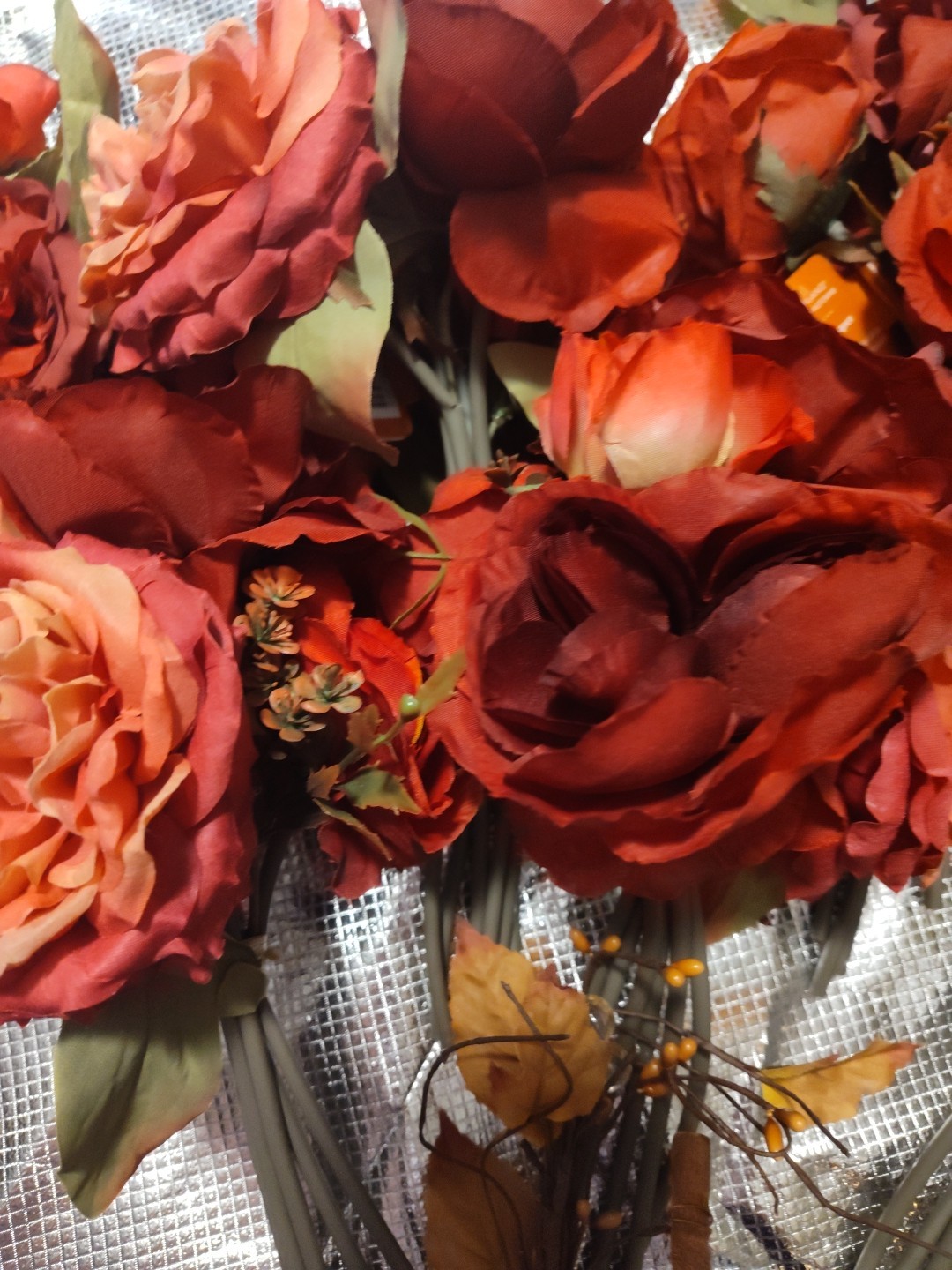 Multi Stem Box Of Faux Rose & Ranunculus Bouquets X6 Bundle & 1 Sm Fall Pick NWT