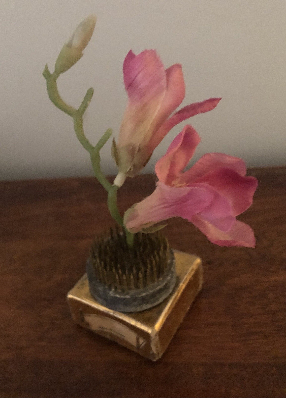 Vintage Metal Pin Flower Frog
