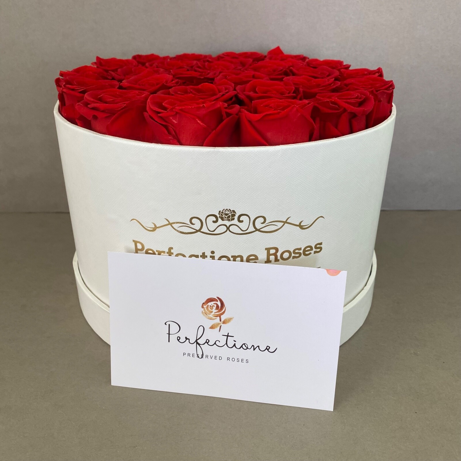 NIB Perfectione 27 Preserved Real Red Roses in Round Box ~ Lasts 3-5 Years