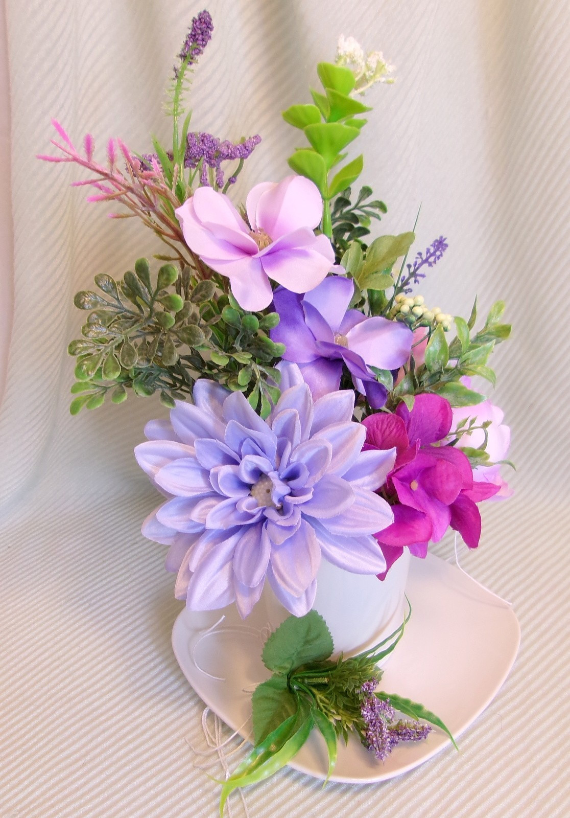 Floral Arrangement Lavender Purple Mix Silk Artificial Mug Plate Decoration New