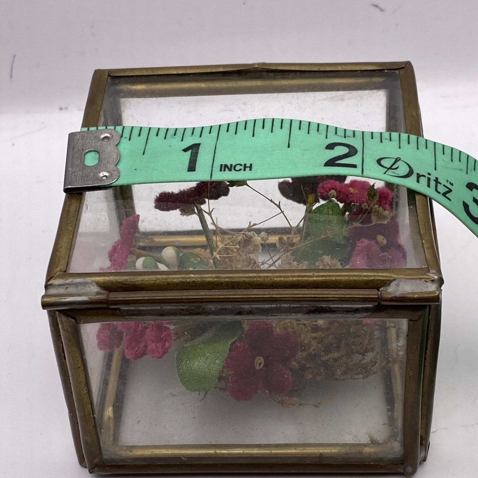 Velvet Flowers in Glass and Brass Box BB7