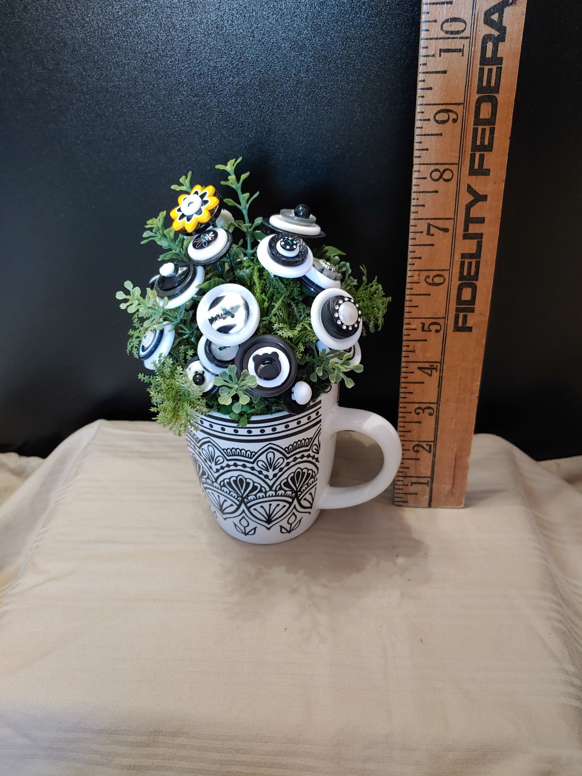 Button Bouquet in black and white floral/fleur di lis pattern mug. pop of yellow