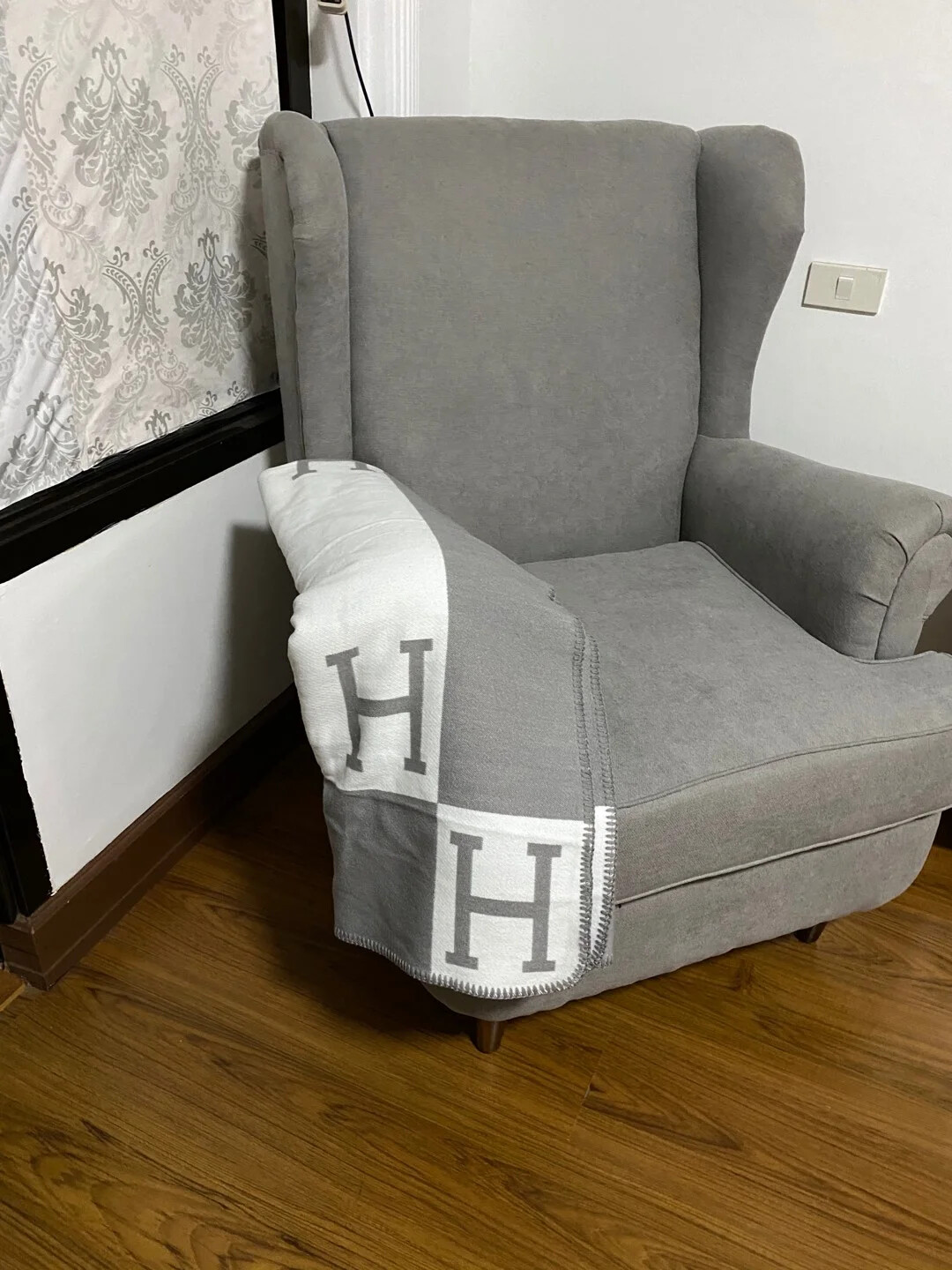 The Twillery Co. Diego Throw Plush Comfortable Blanket Made of Wool & Cashmere