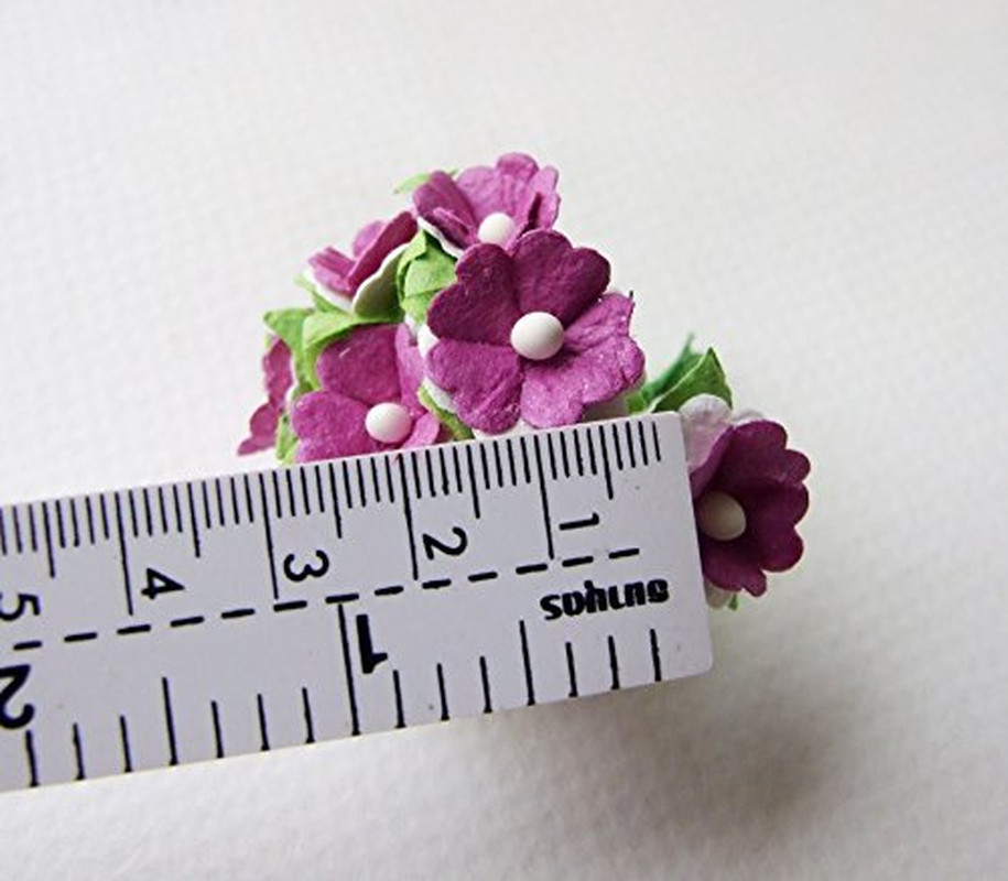 100 Pcs. Assorted Tiny Daisy Blossom Mulberry Paper Flower White Rope Wire Artif