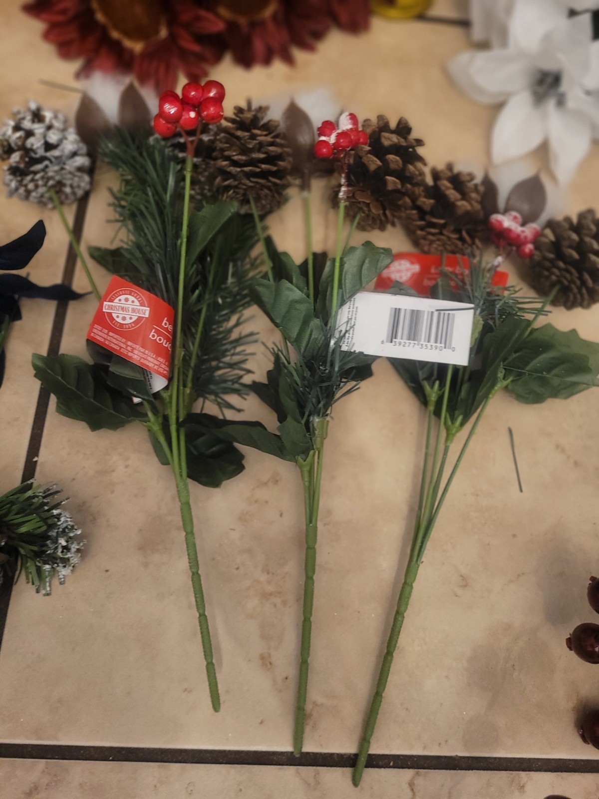 New Artificial Flower Stem Lot Sunflowers Poinsettias Berries Craft Supplies