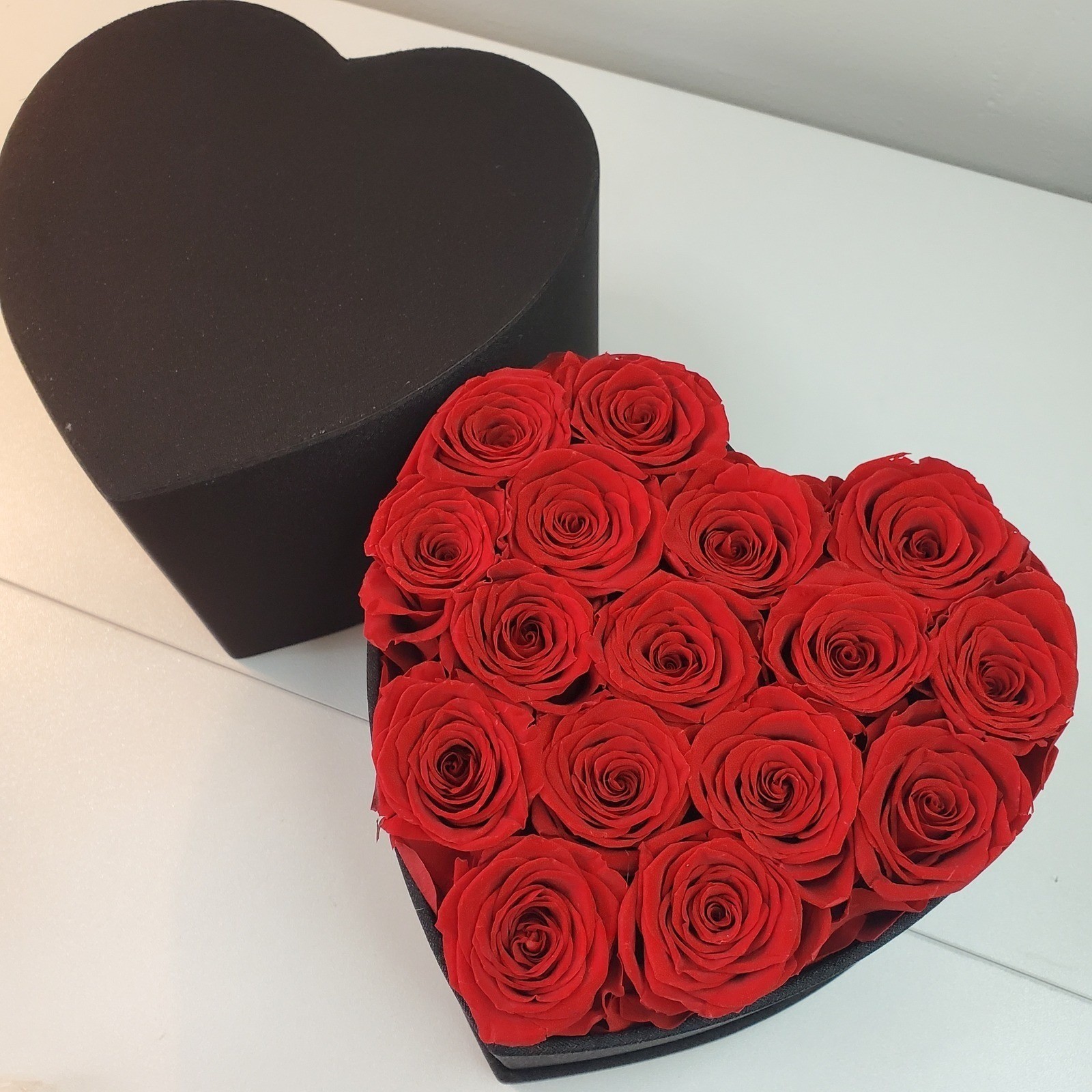 Preserved Red Roses 7″Gift Box with Purple Heart Pendant Necklace