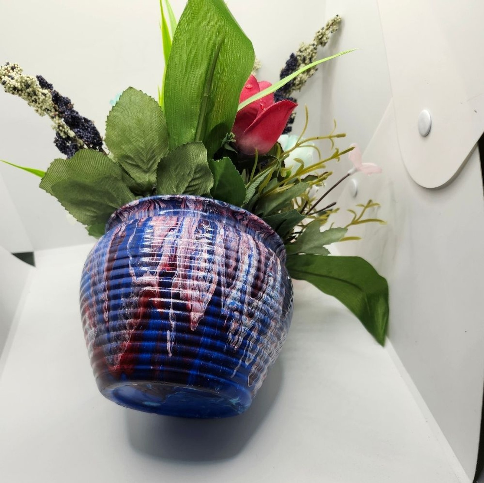 Hand Crafted Floral Table Centerpiece Spring Lily Flower Glass Vase