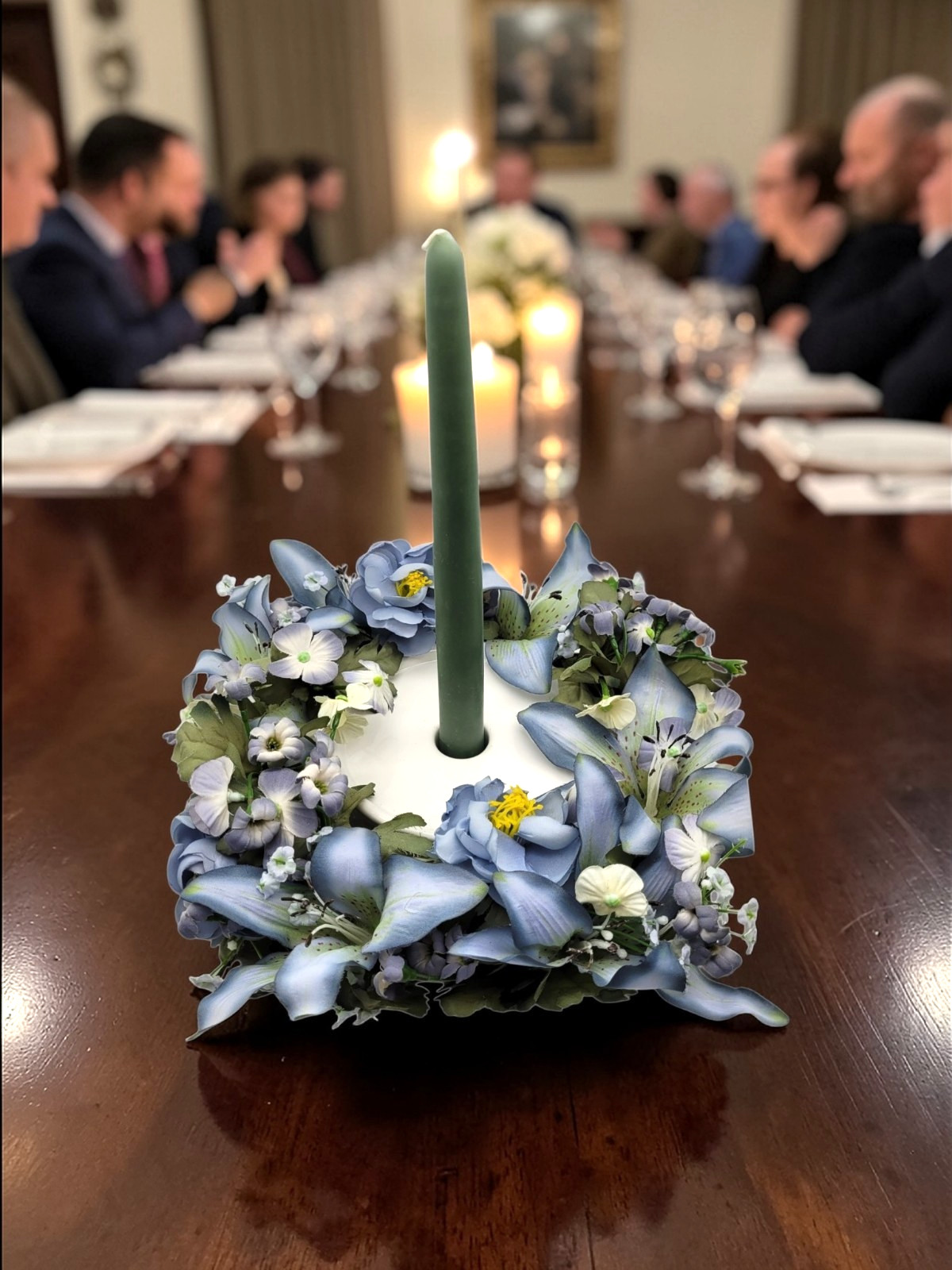 NIB Partylite Moonlight Garden Floral Candle Ring with Porcelain Candle Base 10″
